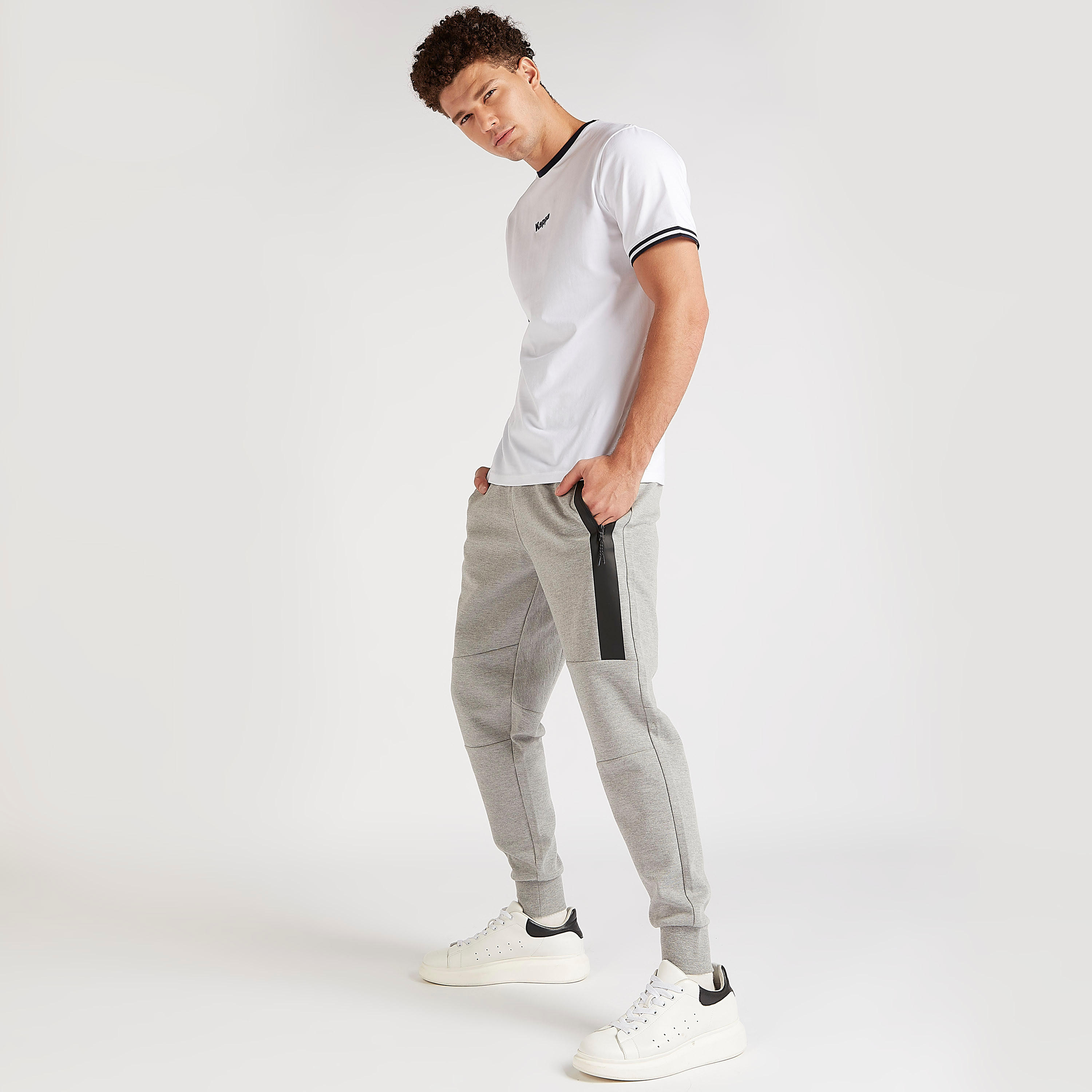 بنطلون رياضي سادة بجيوب بسحاب من كابا-men-clothing-sportswearandactivewear-tracksuits-image-2
