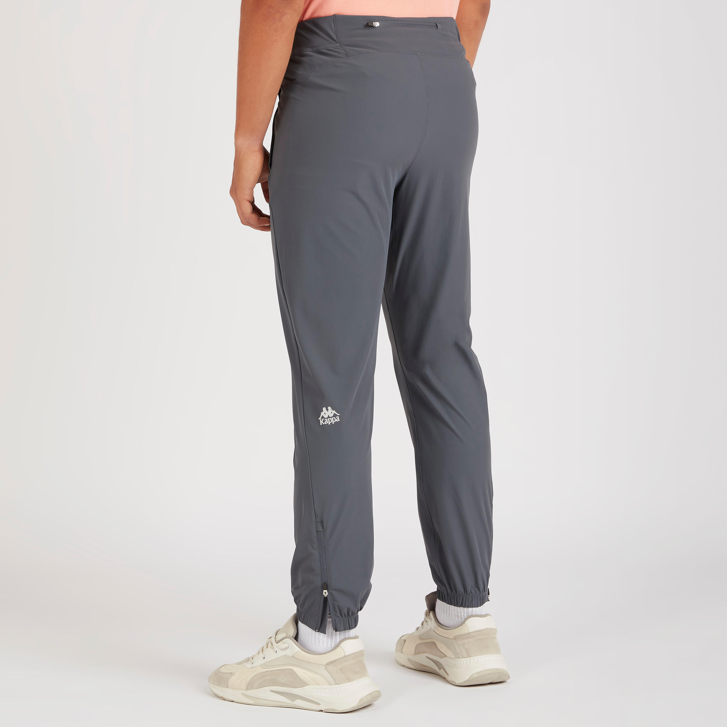 بنطلون رياضي سادة بخصر مطاطي وأطراف بسحاب من كابا-men-clothing-sportswearandactivewear-tracksuits-image-3