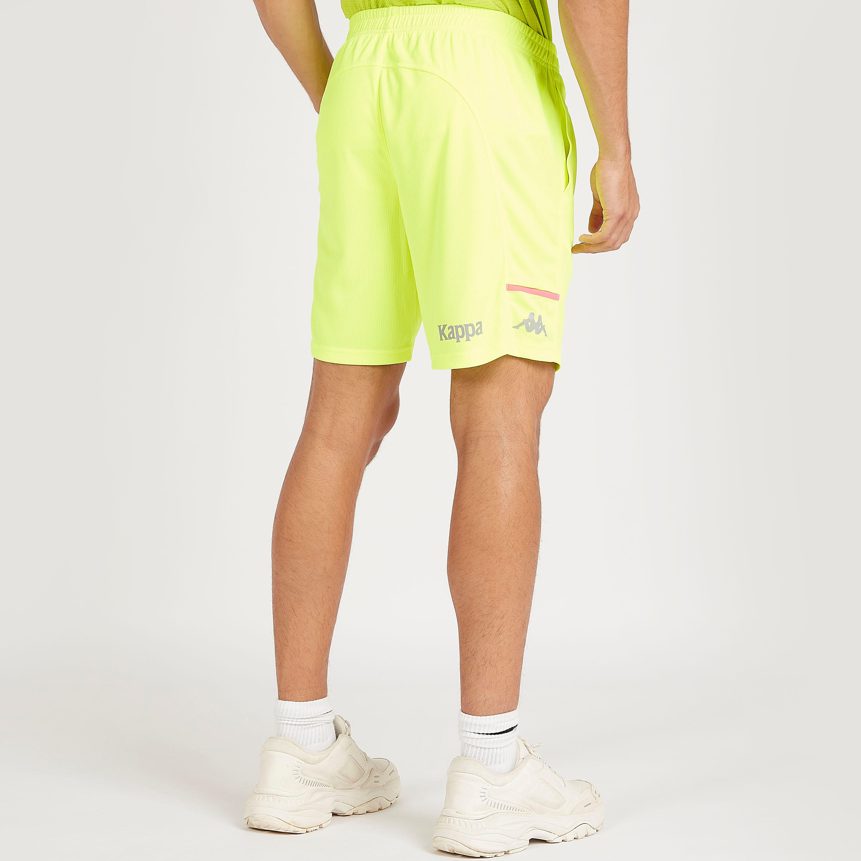 شورت سادة بخصر مطّاطي من كابا-men-clothing-sportswearandactivewear-bottoms-image-1