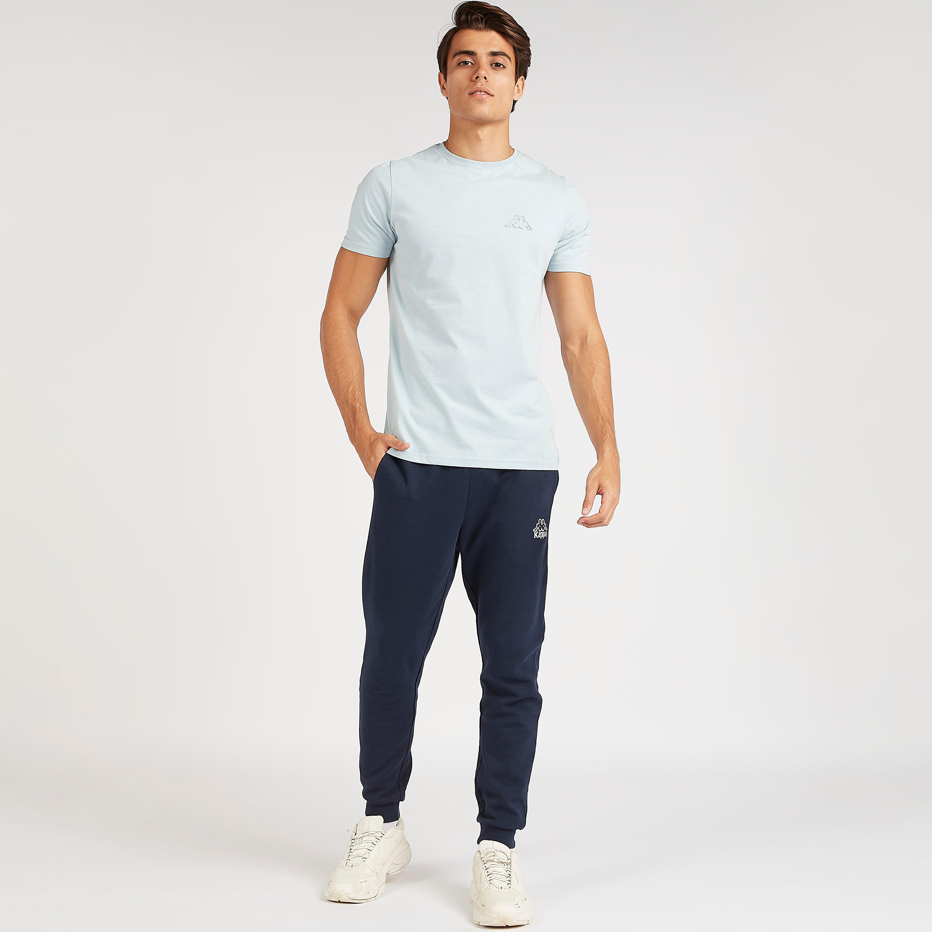 بنطلون رياضي برباط إغلاق وتفاصيل شعار من كابا-men-clothing-sportswearandactivewear-tracksuits-image-2