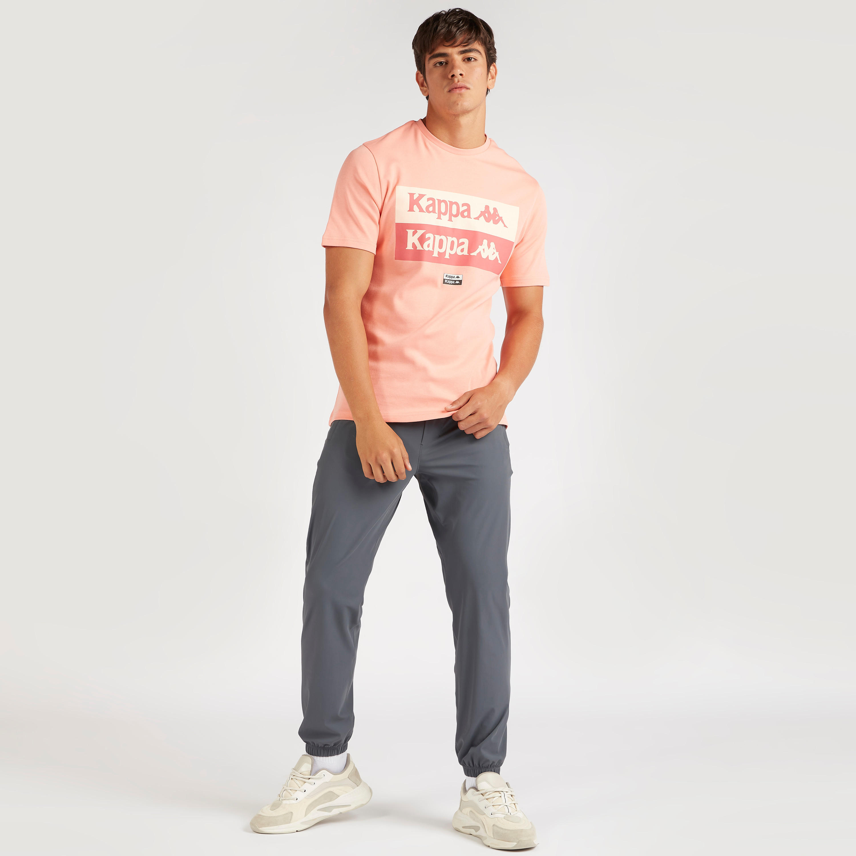 تيشيرت بطبعات وياقة ضيّقة وأكمام قصيرة من كابا-men-clothing-sportswearandactivewear-tshirtsandpolos-image-2