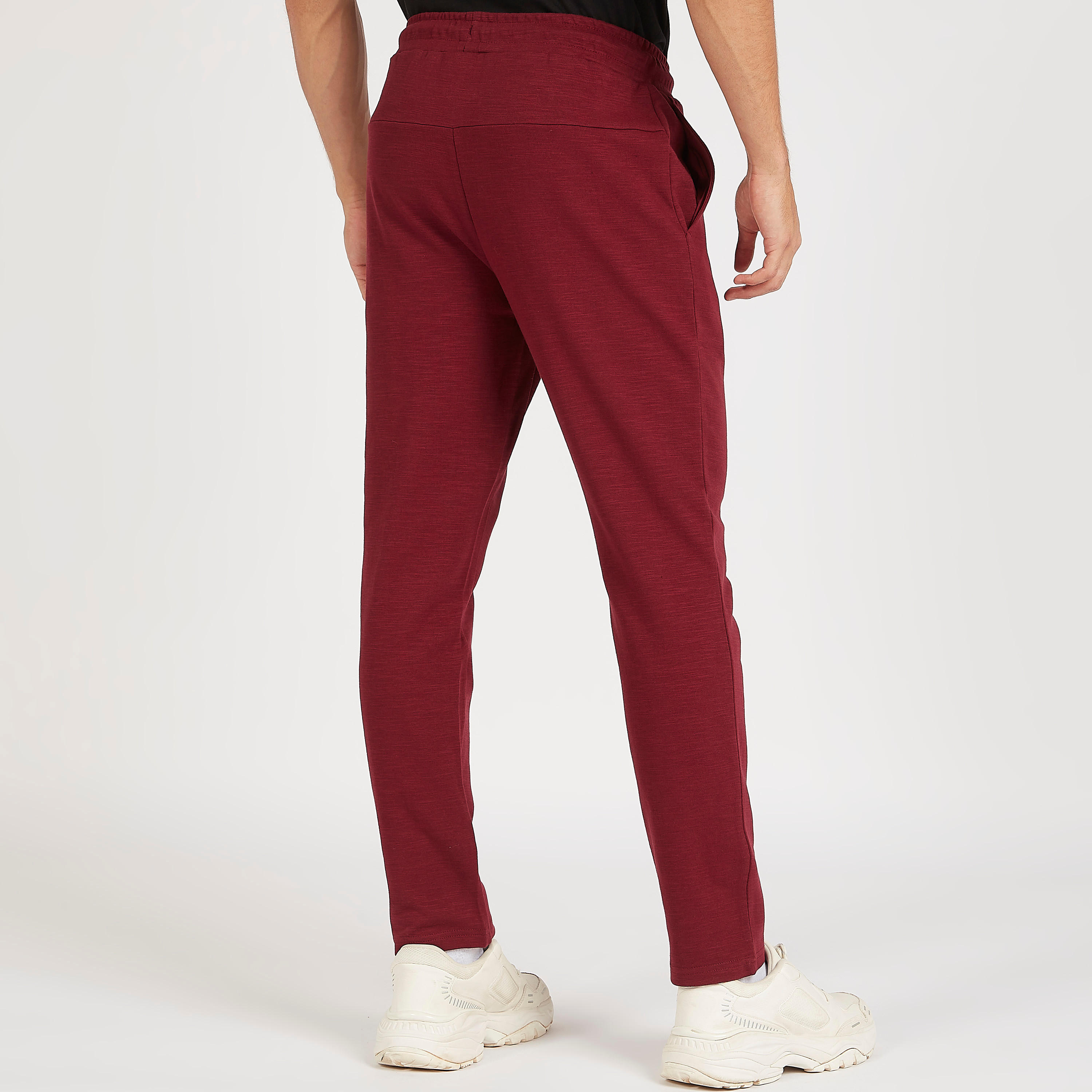 بنطلون رياضي مطرّز برباط إغلاق من كابا-men-clothing-sportswearandactivewear-tracksuits-image-1