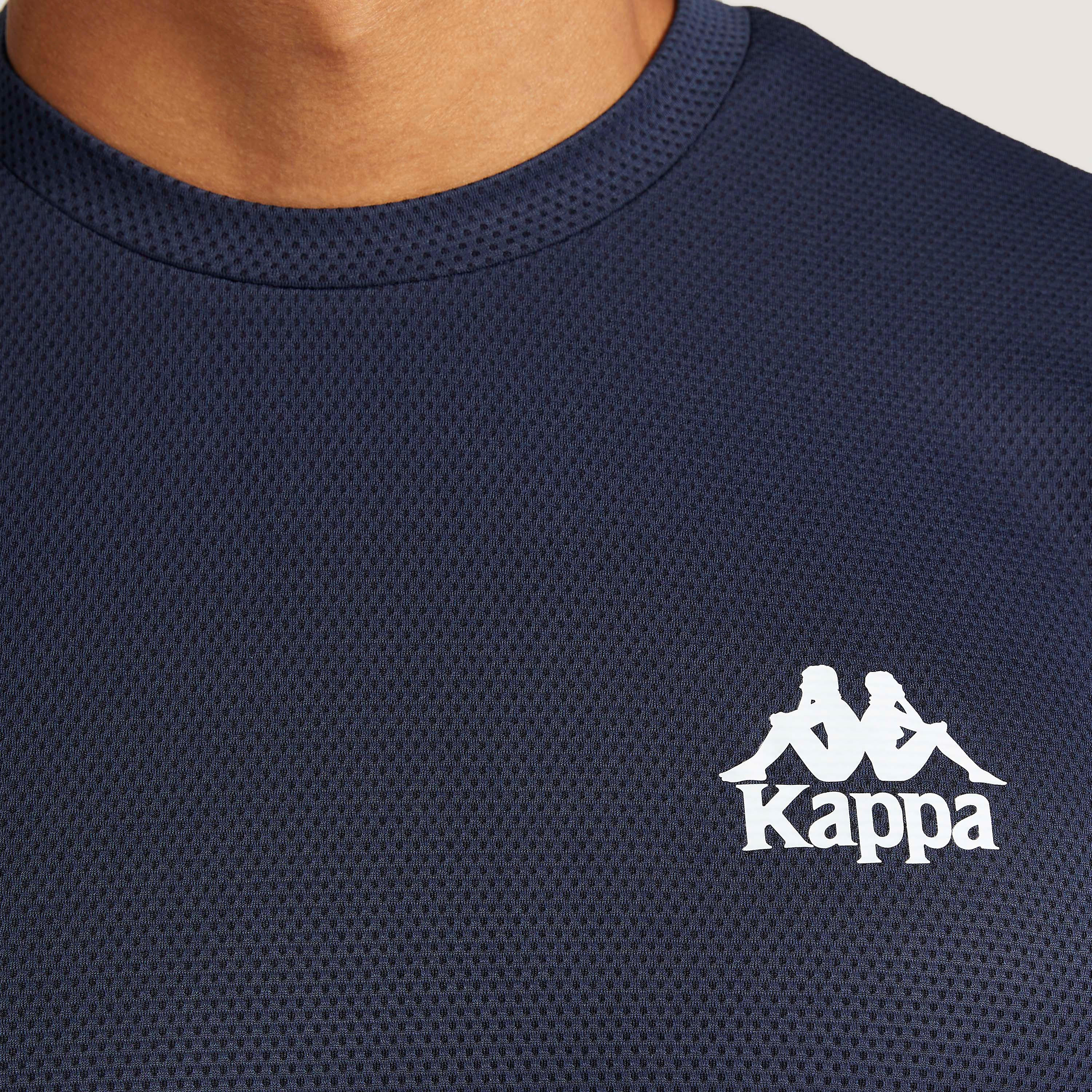 تيشيرت بأكمام قصيرة وطبعات شعار شبكي من كابا-men-clothing-sportswearandactivewear-tshirtsandpolos-image-3