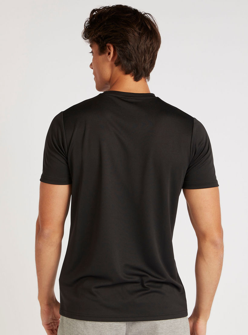 تيشيرت بأكمام قصيرة وطَبعات من كابا-men-clothing-sportswearandactivewear-tshirtsandpolos-image-1
