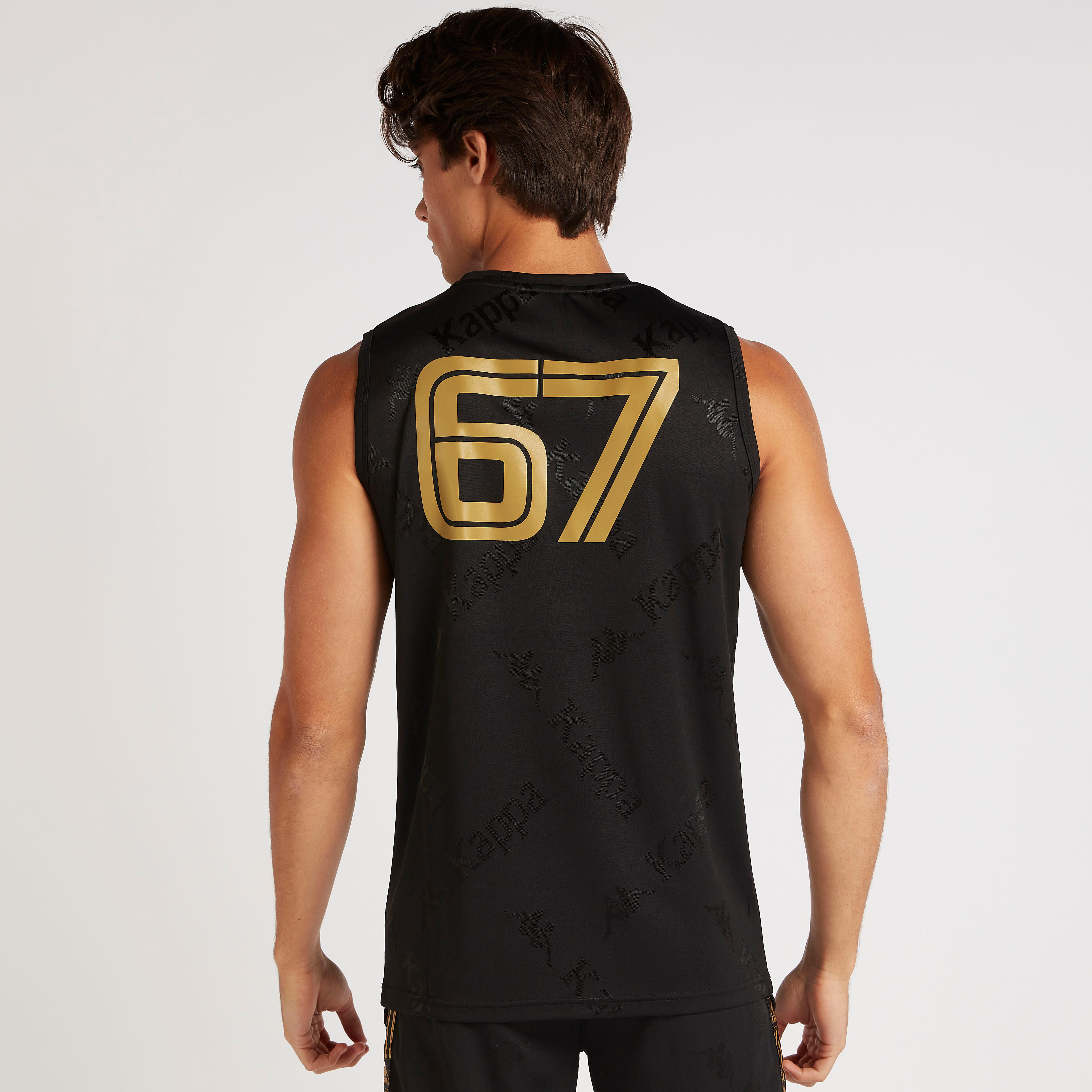 تيشيرت دون أكمام بياقة ضيّقة وطبعات من كابا-men-clothing-sportswearandactivewear-tshirtsandpolos-image-3