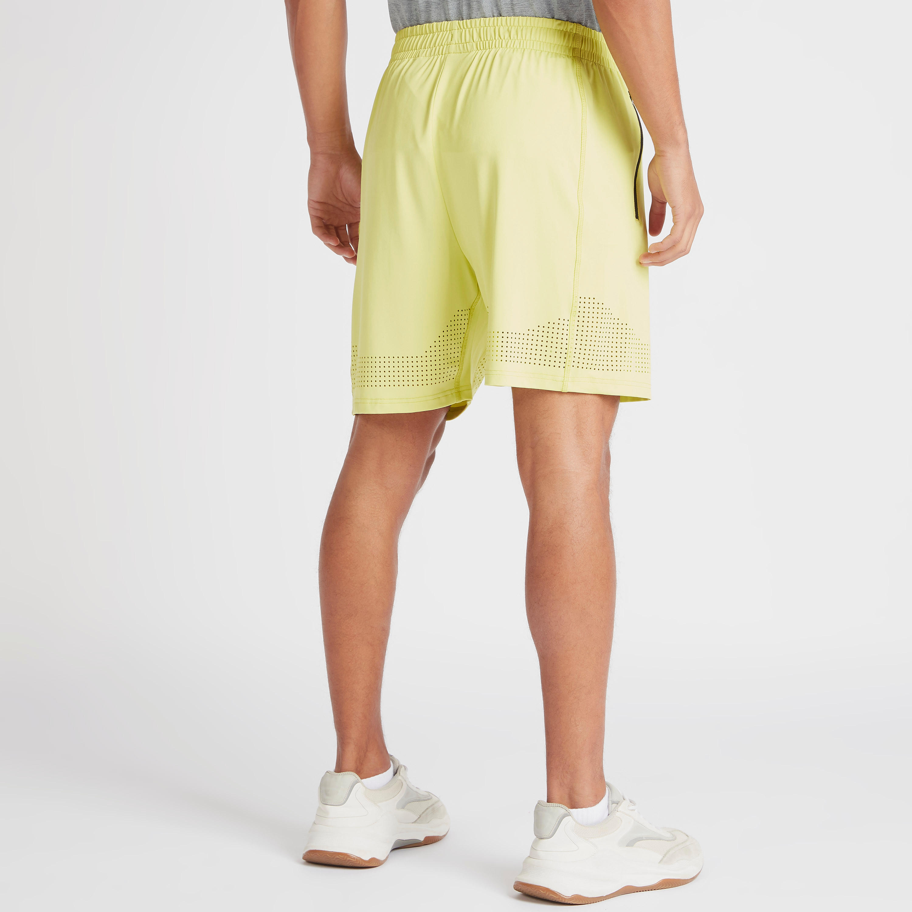 شورت سادة بخصر مطاطي وجيوب من كابا-men-clothing-sportswearandactivewear-bottoms-image-4