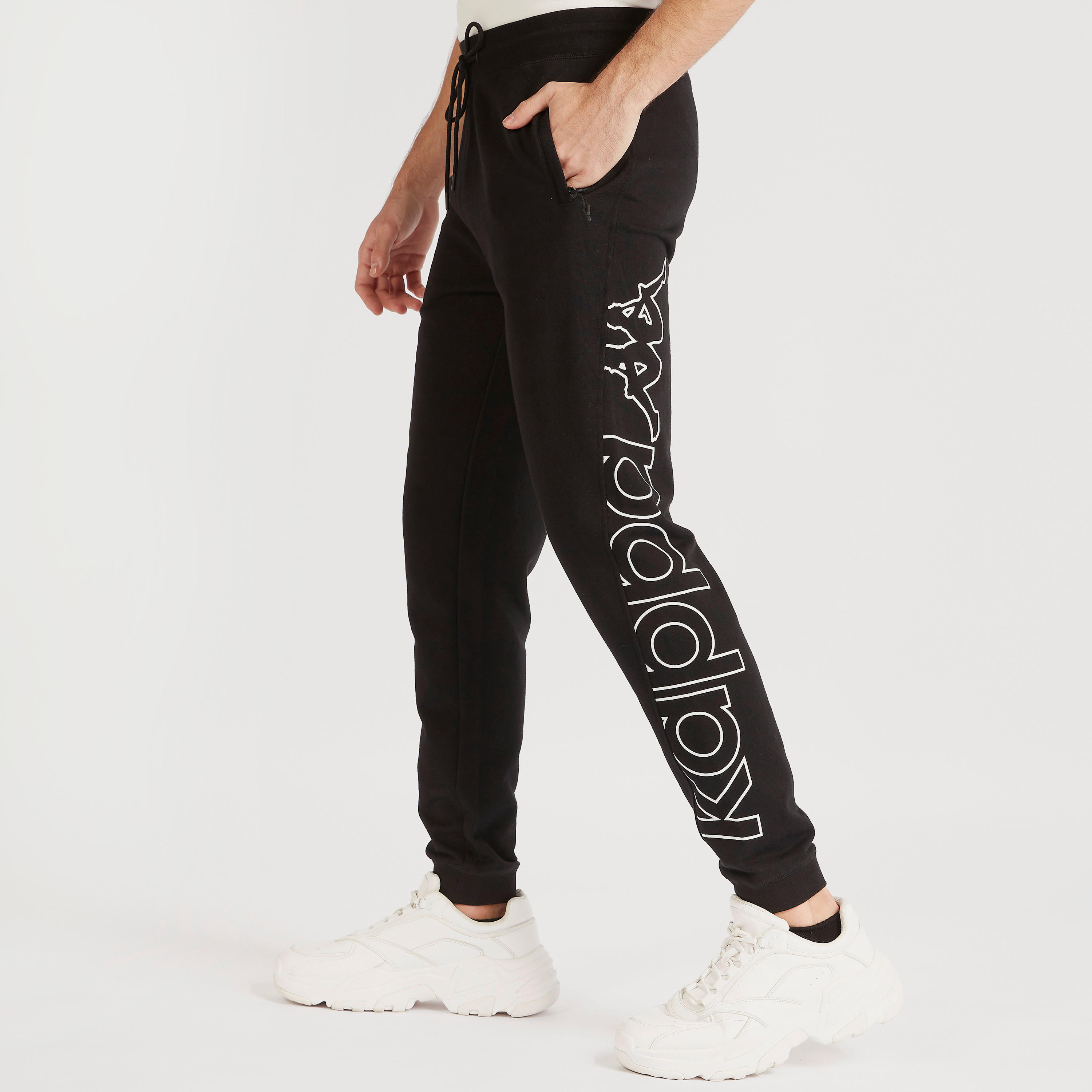 بنطلون رياضي برباط وجيوب وطبعات من كابا-men-clothing-sportswearandactivewear-tracksuits-image-4