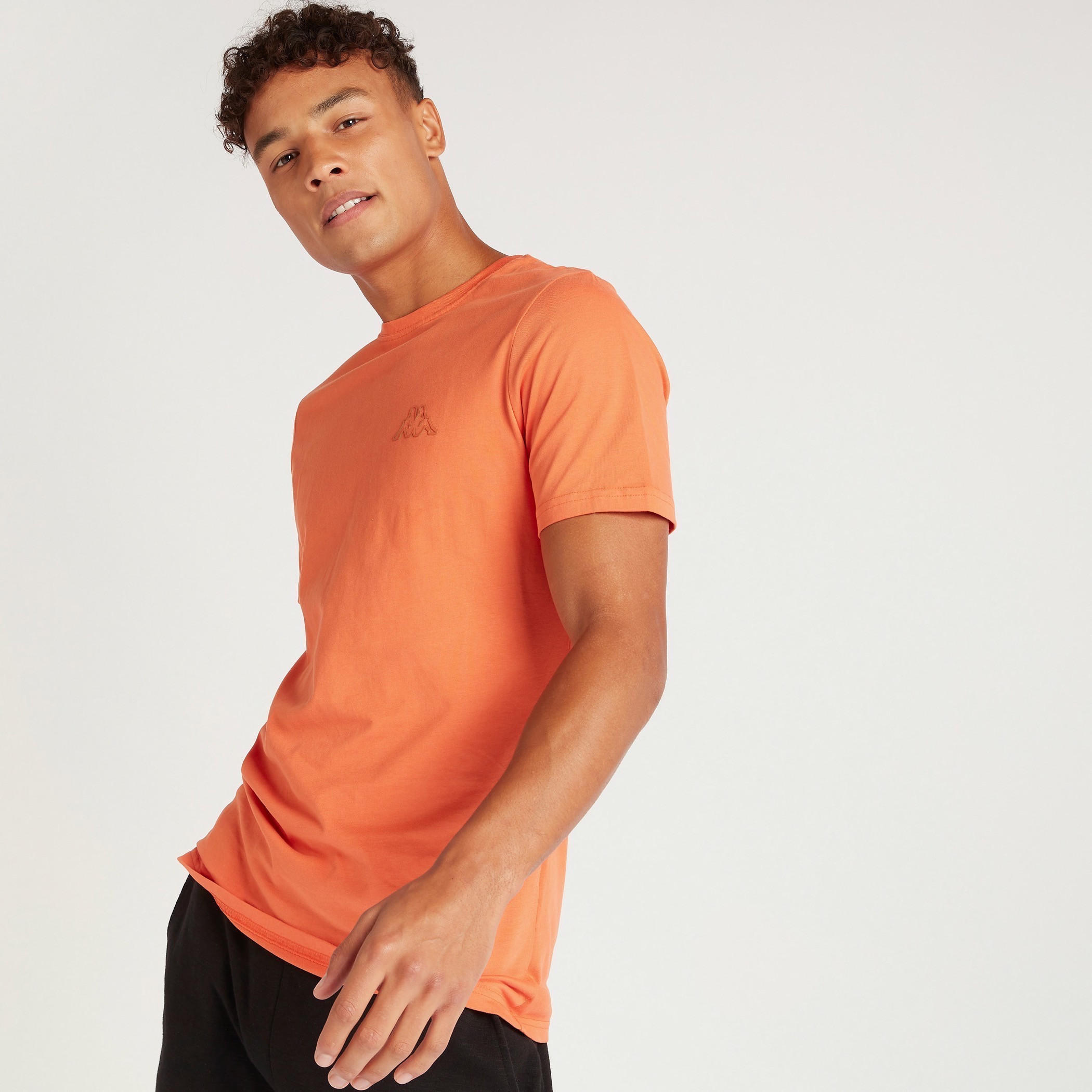 تيشيرت جيرسي بأكمام قصيرة وطبعات من كابا-men-clothing-sportswearandactivewear-tshirtsandpolos-image-1