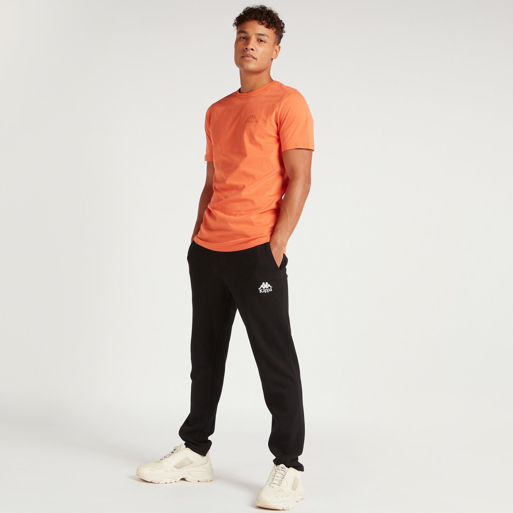 تيشيرت جيرسي بأكمام قصيرة وطبعات من كابا-men-clothing-sportswearandactivewear-tshirtsandpolos-image-2