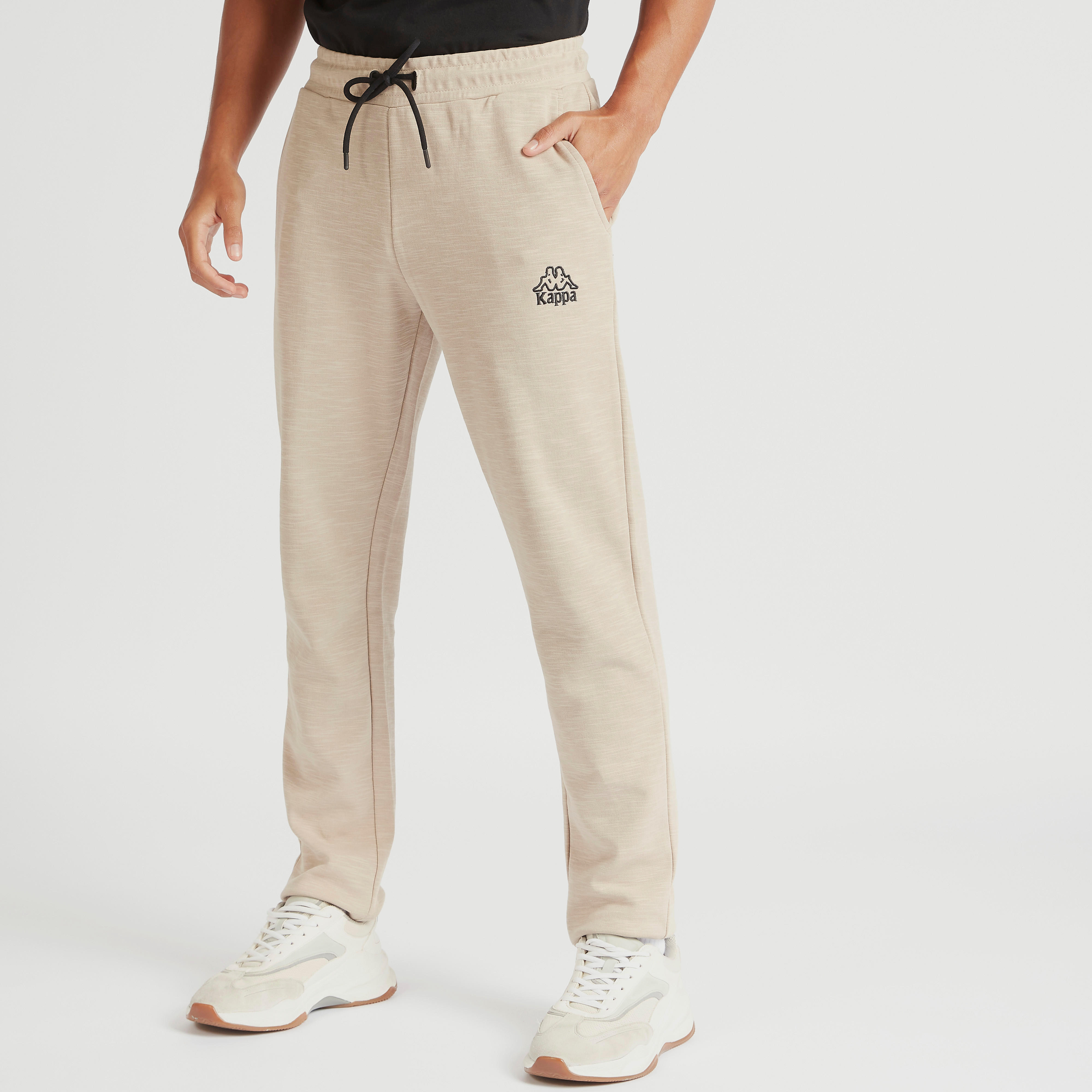 بنطلون رياضي سادة برباط إغلاق وجيوب من كابا-men-clothing-sportswearandactivewear-tracksuits-image-4