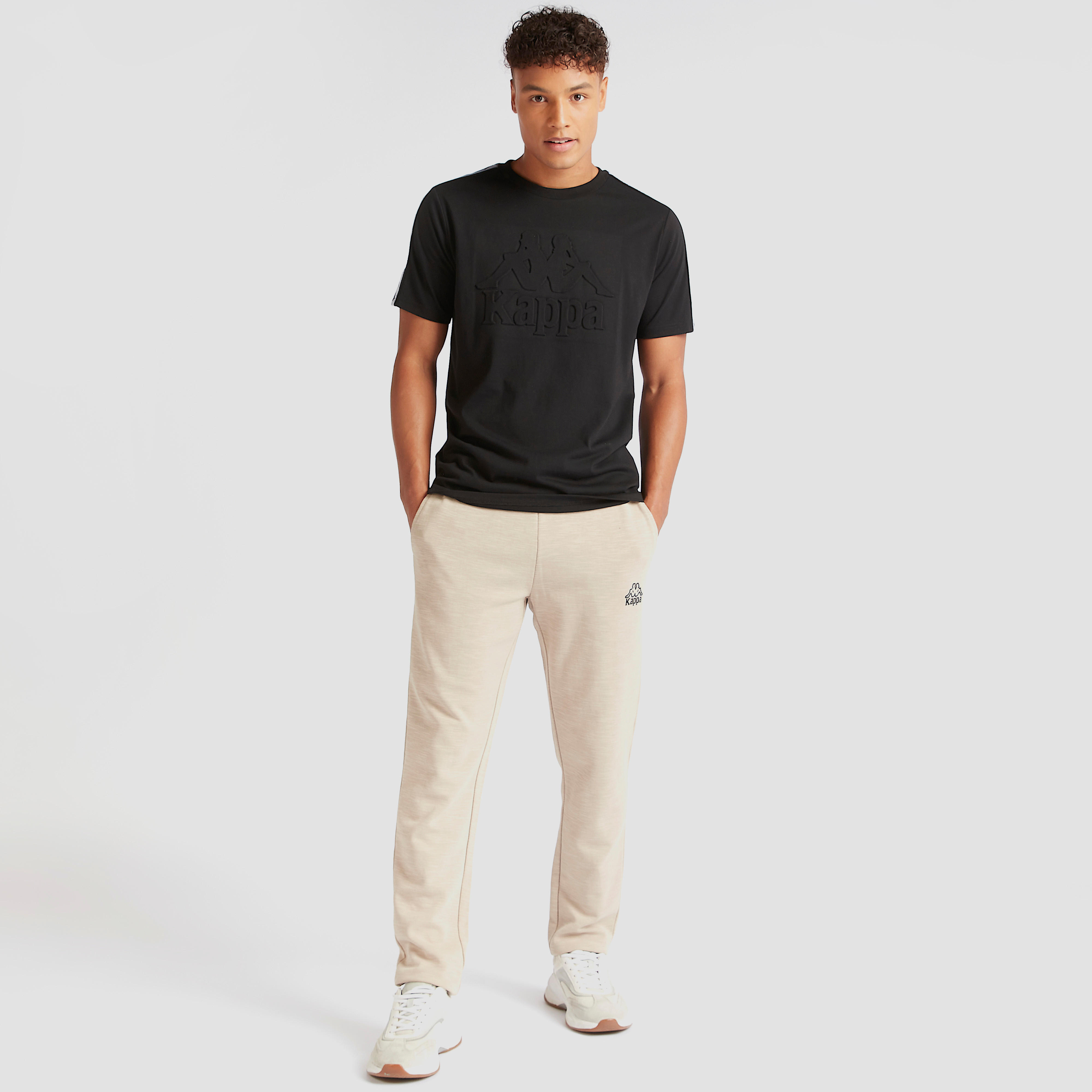 بنطلون رياضي سادة برباط إغلاق وجيوب من كابا-men-clothing-sportswearandactivewear-tracksuits-image-3
