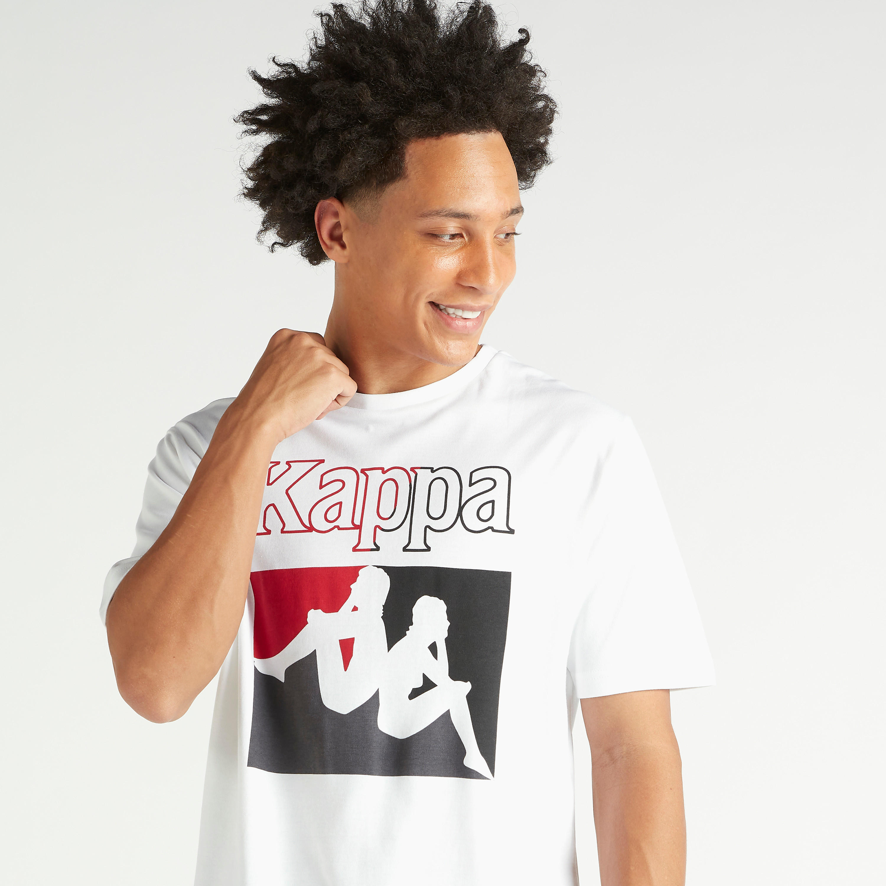 تيشيرت بياقة ضيّقة وأكمام قصيرة وطبعات من كابا-men-clothing-sportswearandactivewear-tshirtsandpolos-image-3