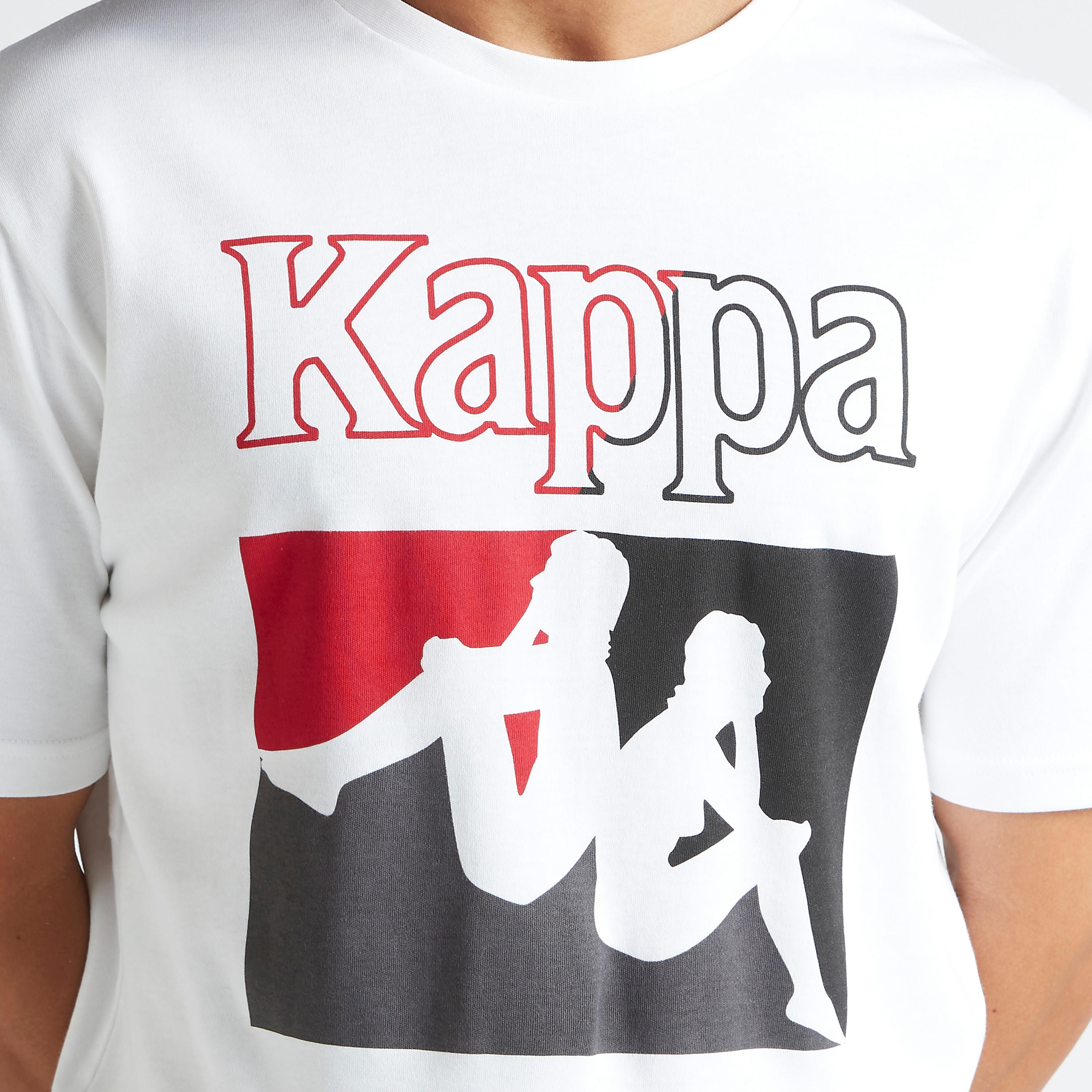 تيشيرت بياقة ضيّقة وأكمام قصيرة وطبعات من كابا-men-clothing-sportswearandactivewear-tshirtsandpolos-image-5