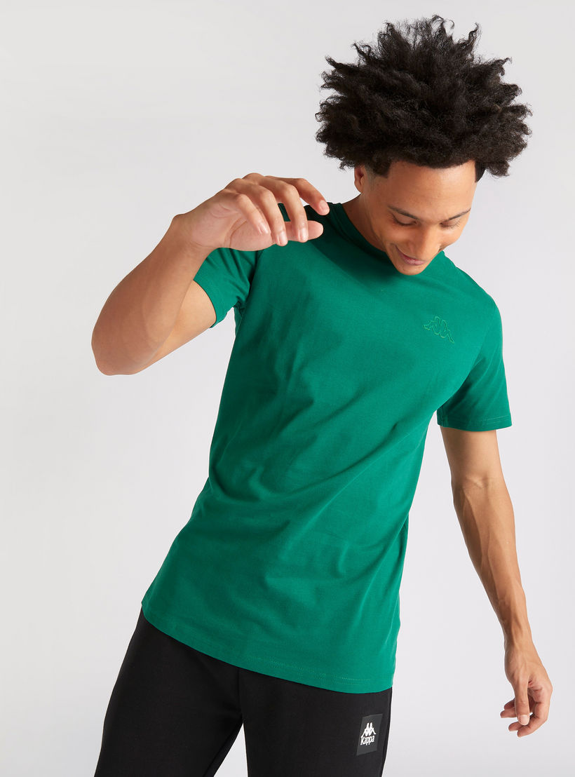 تيشيرت بياقة ضيّقة وأكمام قصيرة من كابا-men-clothing-sportswearandactivewear-tshirtsandpolos-image-4