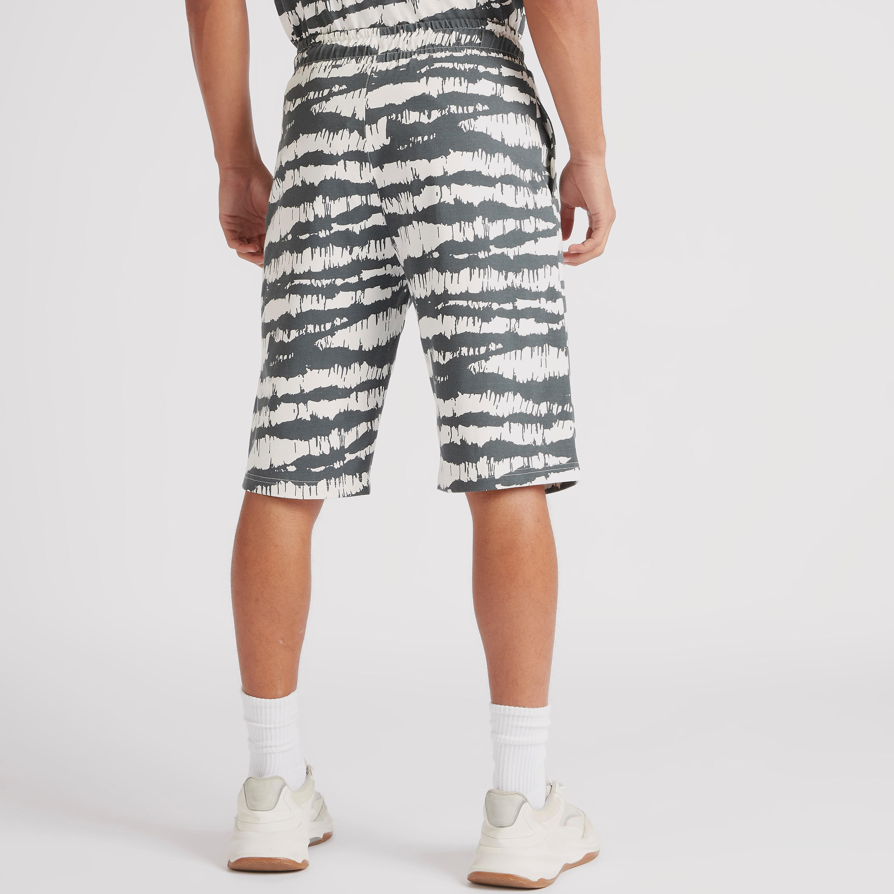 شورت برباط إغلاق وجيوب وطبعات من كابا-men-clothing-sportswearandactivewear-bottoms-image-2