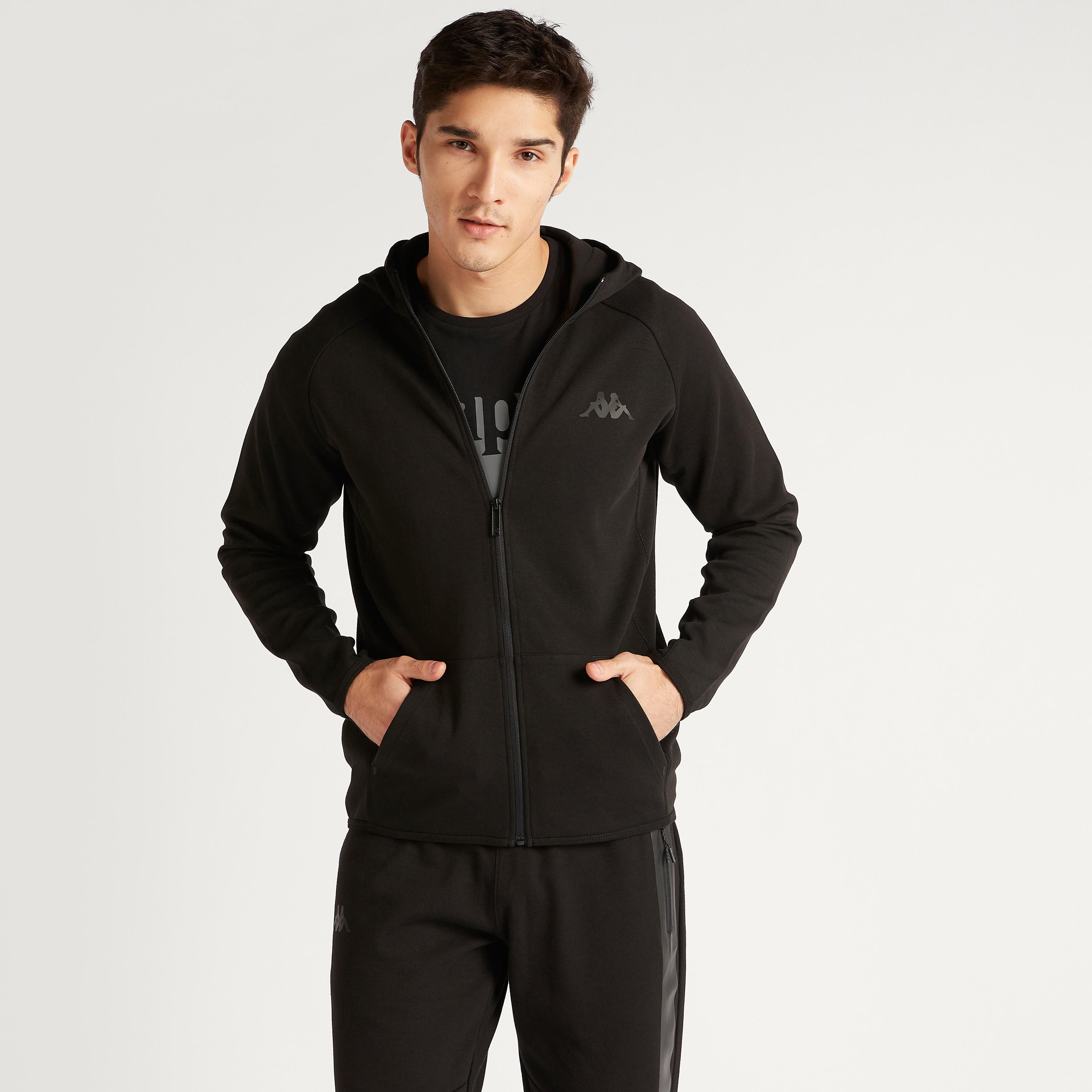 جاكيت بتصاميم مغايرة بسحاب وقبعة وجيوب-men-clothing-jacketsandblazers-jackets-image-1