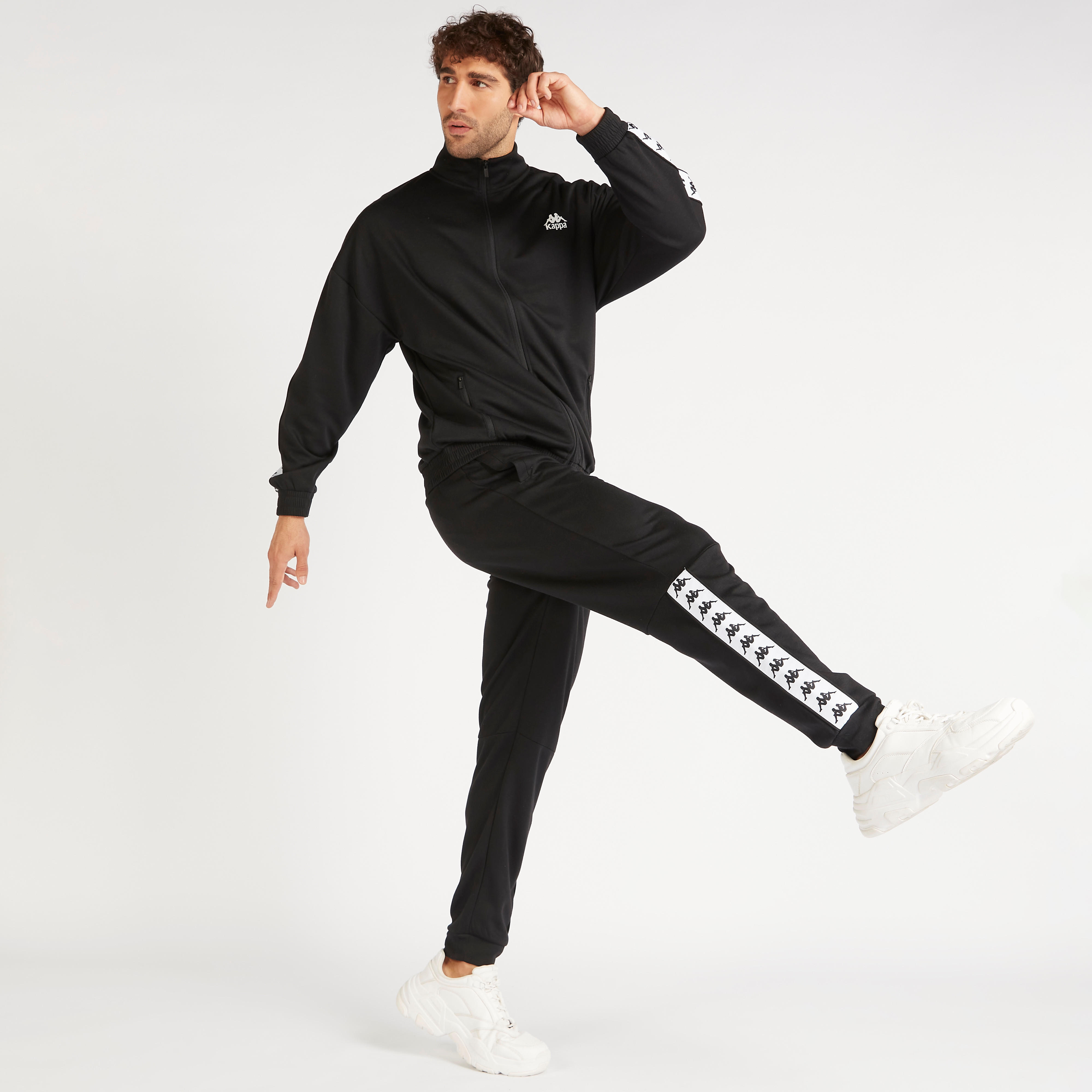 جاكيت مستدام بطبعات شعار بسحّاب وتفاصيل شريط وأكمام طويلة من كابا-men-clothing-jacketsandblazers-jackets-image-3