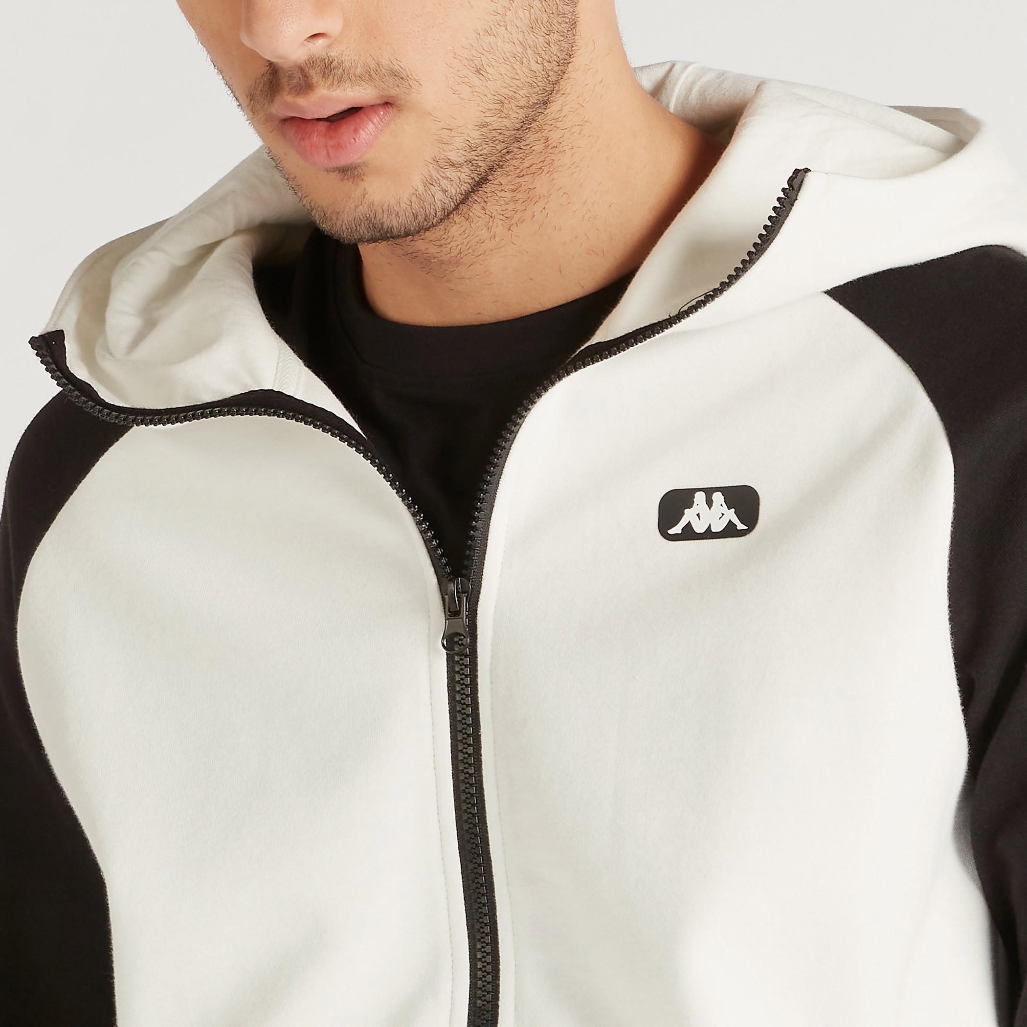 جاكيت بقوالب ملوّنة وسحّاب إغلاق وقبّعة وجيب كنغر-men-clothing-jacketsandblazers-jackets-image-6