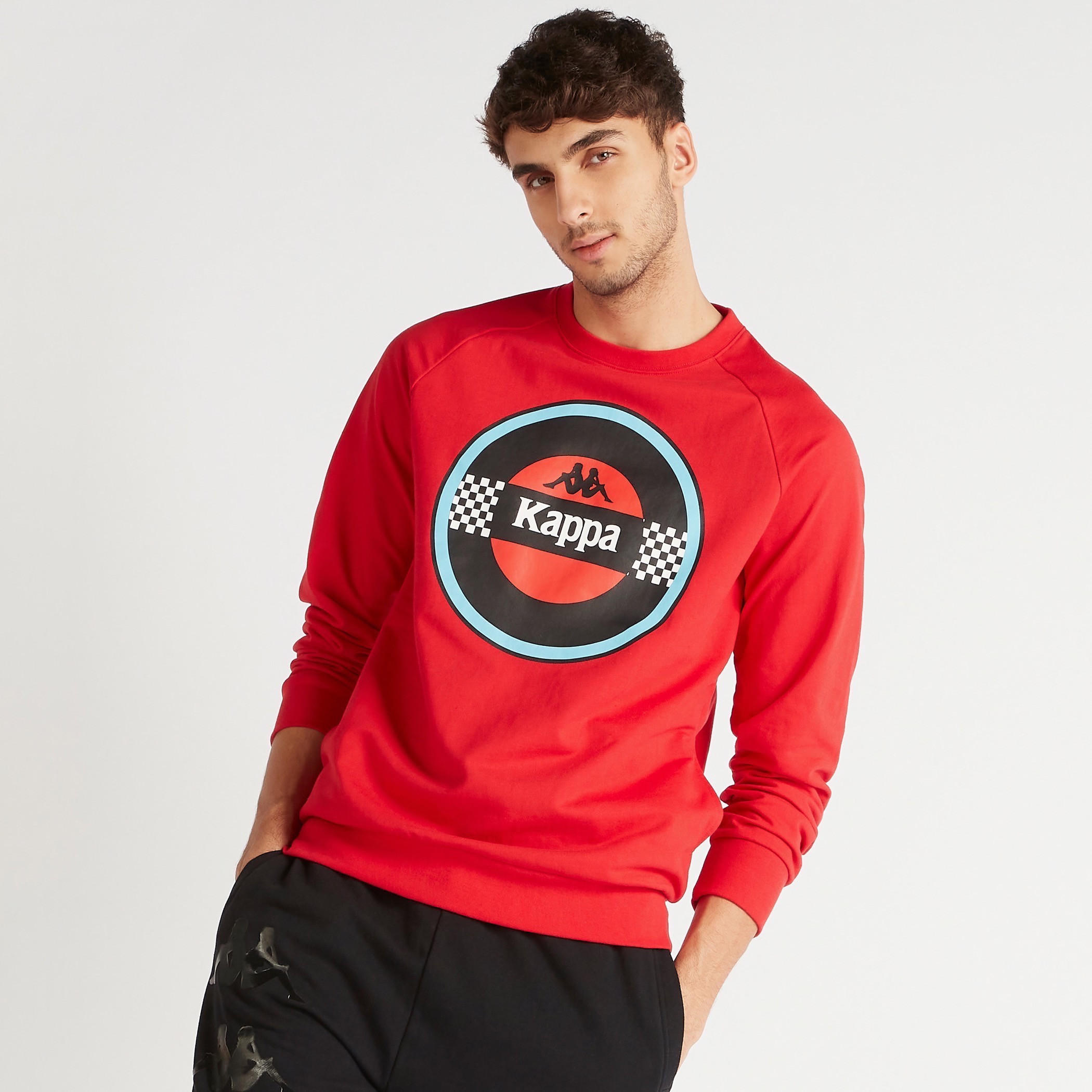 سويت شيرت بياقة ضيقة وأكمام طويلة وطبعات من كابا-men-winterwear-hoodiesandsweatshirts-image-4