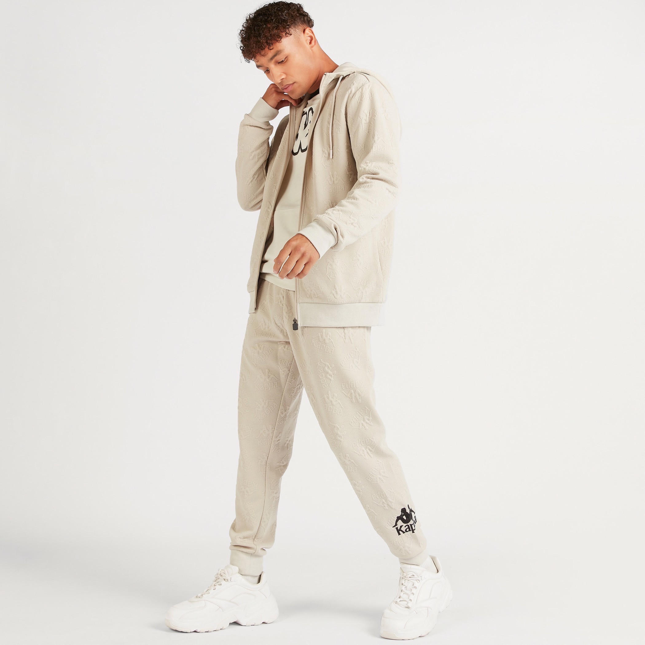 هودي بارز الملمس بسحاب وأكمام طويلة وجيوب من كابا-men-winterwear-hoodiesandsweatshirts-image-5