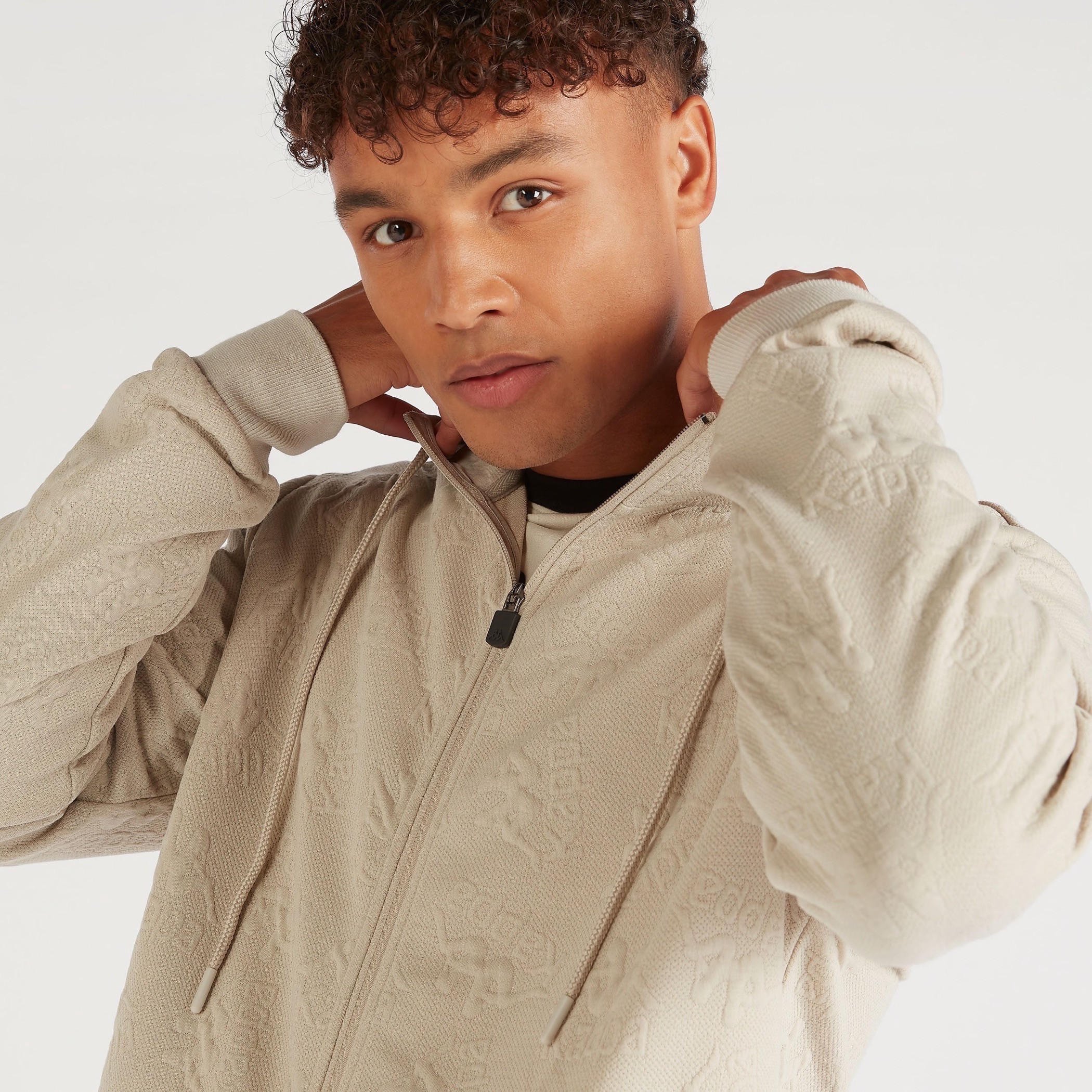 هودي بارز الملمس بسحاب وأكمام طويلة وجيوب من كابا-men-winterwear-hoodiesandsweatshirts-image-6
