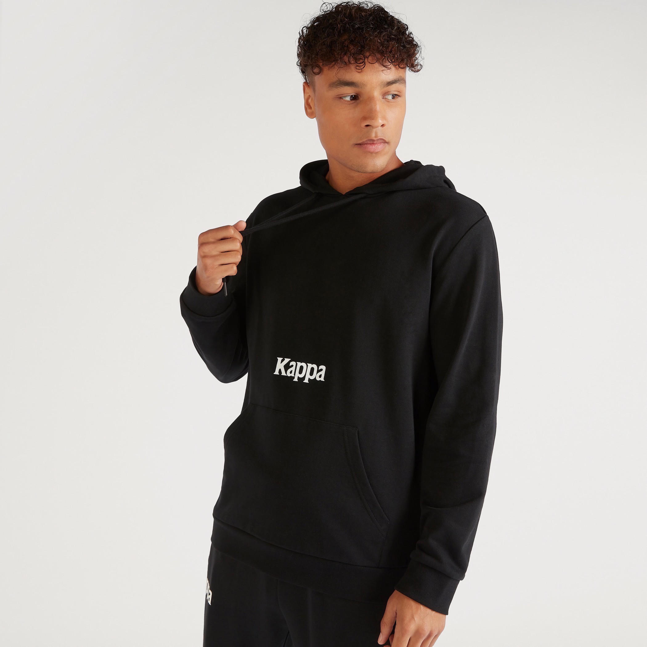 سويت شيرت بقبعة وأكمام طويلة وطبعات كابا-men-winterwear-hoodiesandsweatshirts-image-1