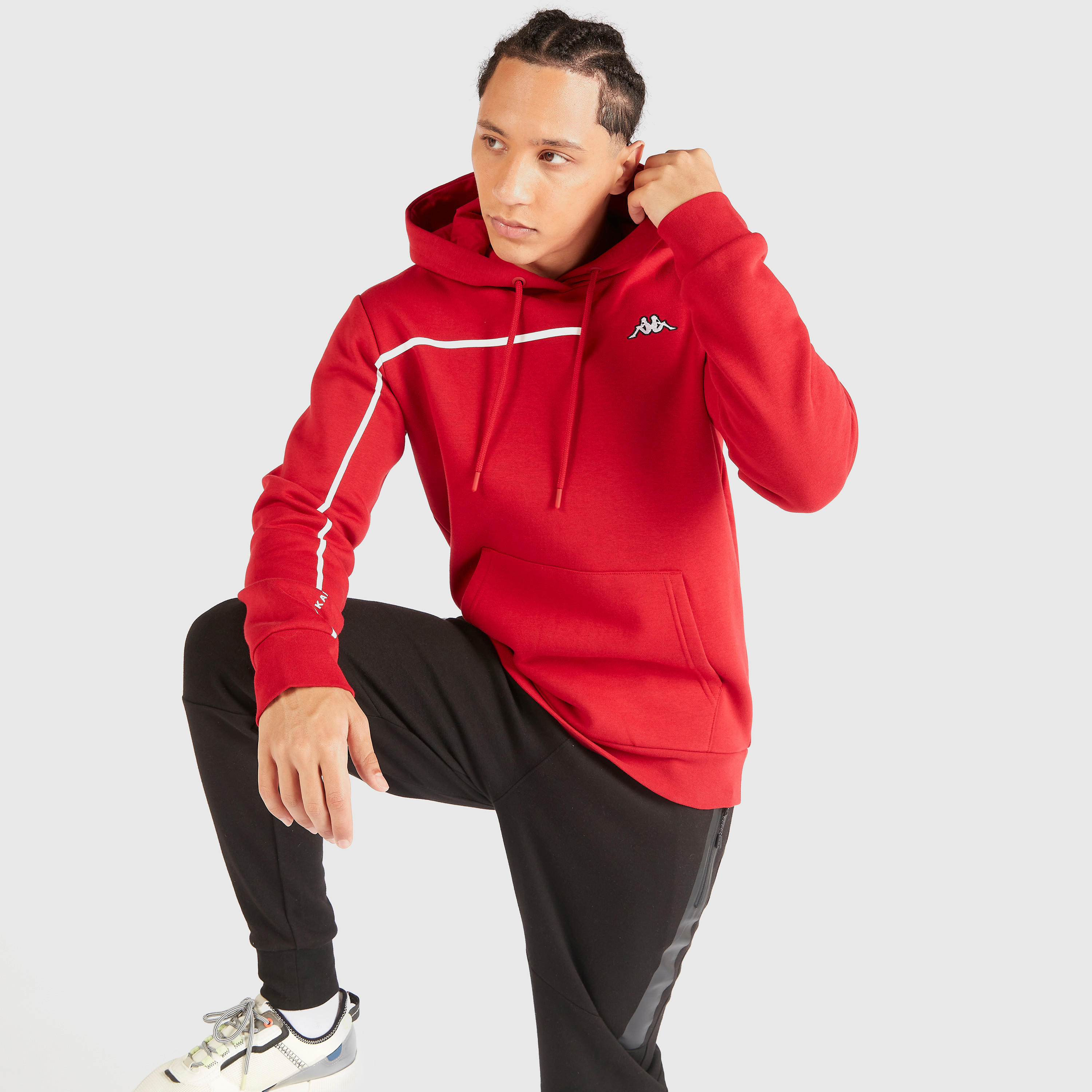 هودي بجيب كنغر وطبعات من كابا-men-winterwear-hoodiesandsweatshirts-image-1