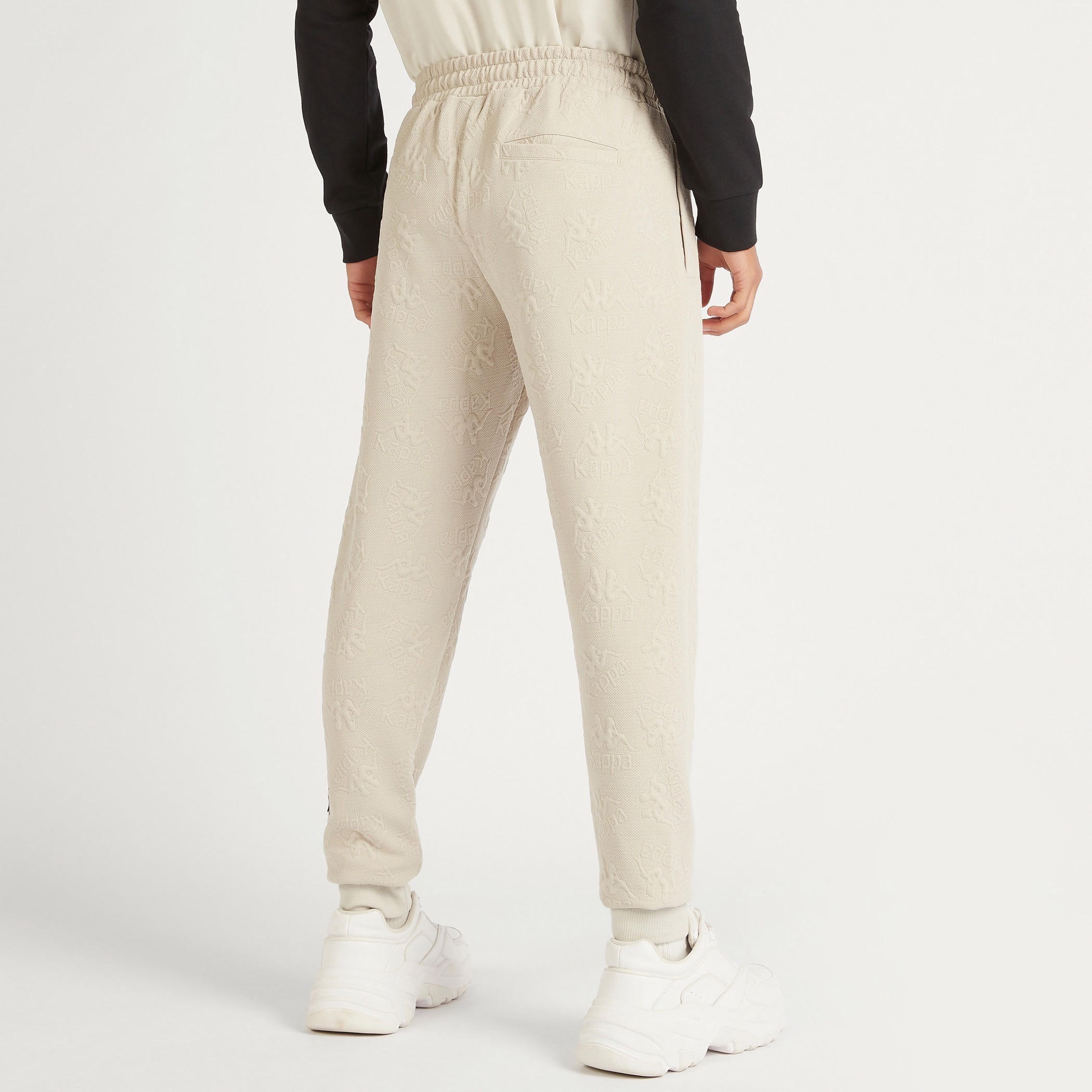 بنطلون رياضي بارز الملمس برباط إغلاق من كابا-men-clothing-sportswearandactivewear-tracksuits-image-4