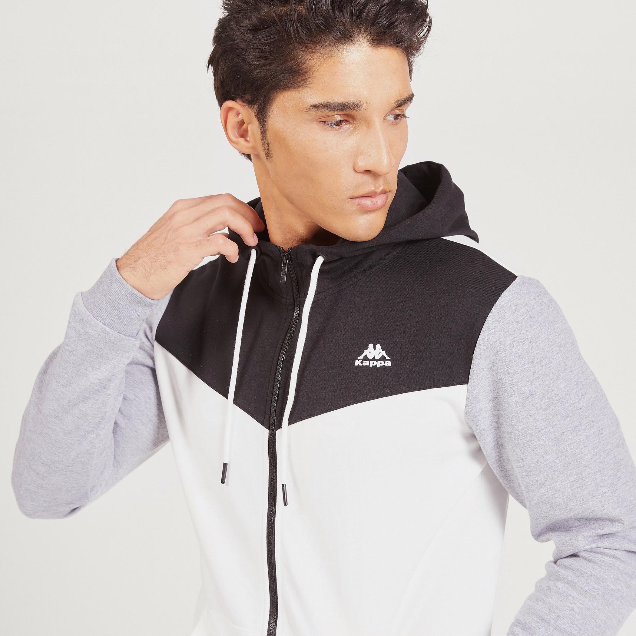 جاكيت كتل ملوّنة بسحّاب وقبّعة وأكمام طويلة وجيوب من كابا-men-winterwear-hoodiesandsweatshirts-image-3