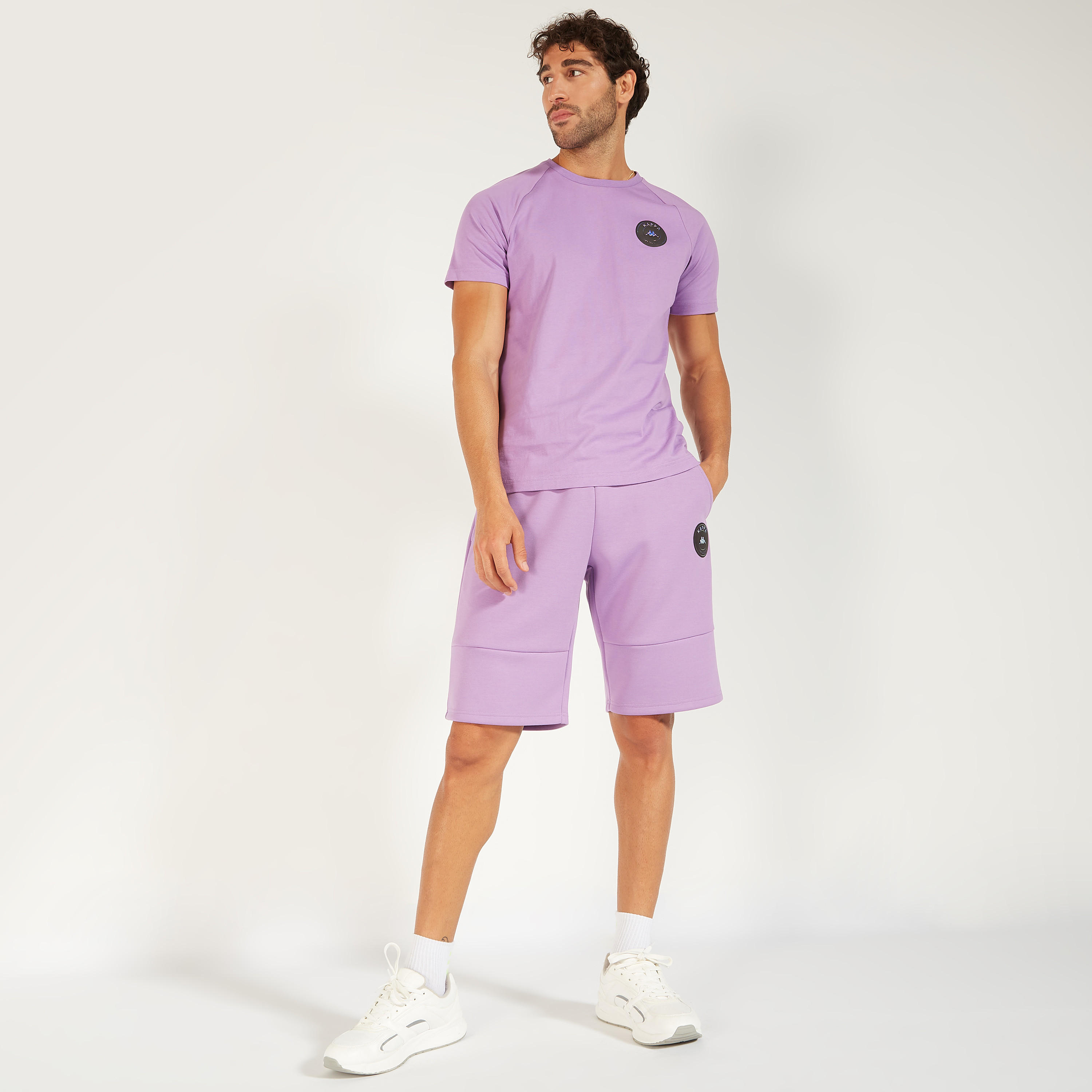 شورت برباط إغلاق وجيوب وطبعات شعار من كابا-men-clothing-sportswearandactivewear-bottoms-image-2