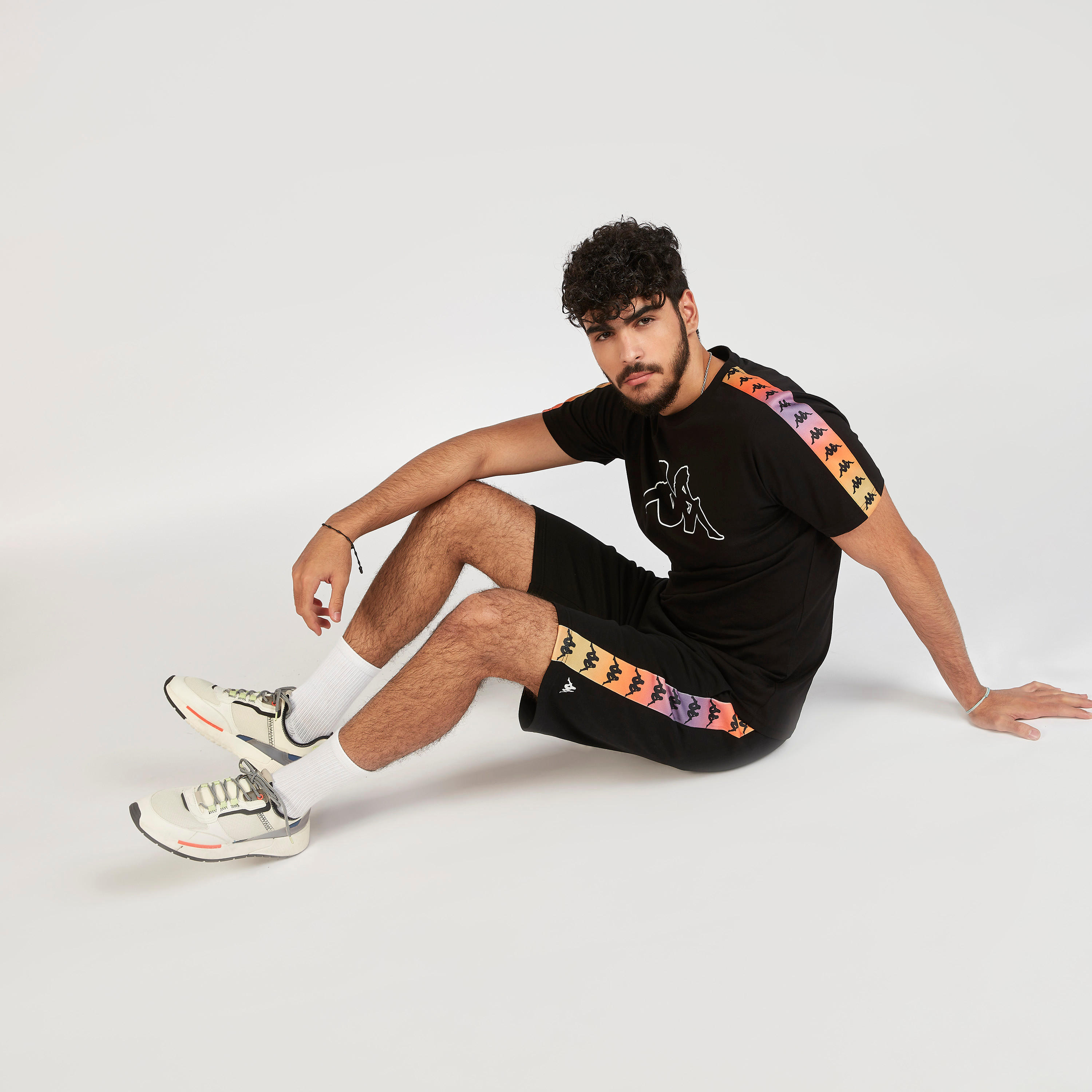 شورت سادة برباط إغلاق وشرائط من كابا-men-clothing-bottoms-shorts-image-5