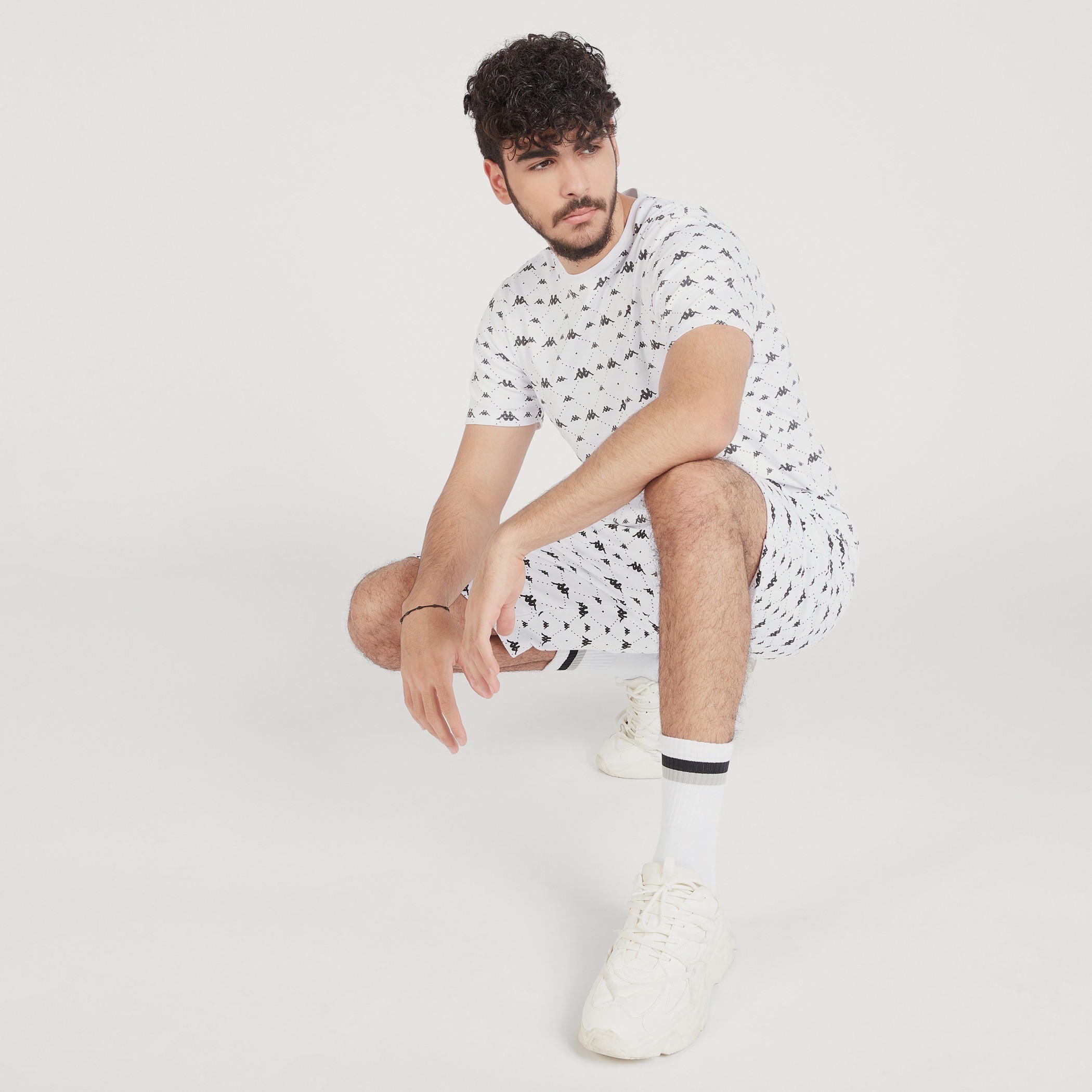 شورت برباط إغلاق وجيوب وطبعات من كابا-men-clothing-bottoms-shorts-image-1