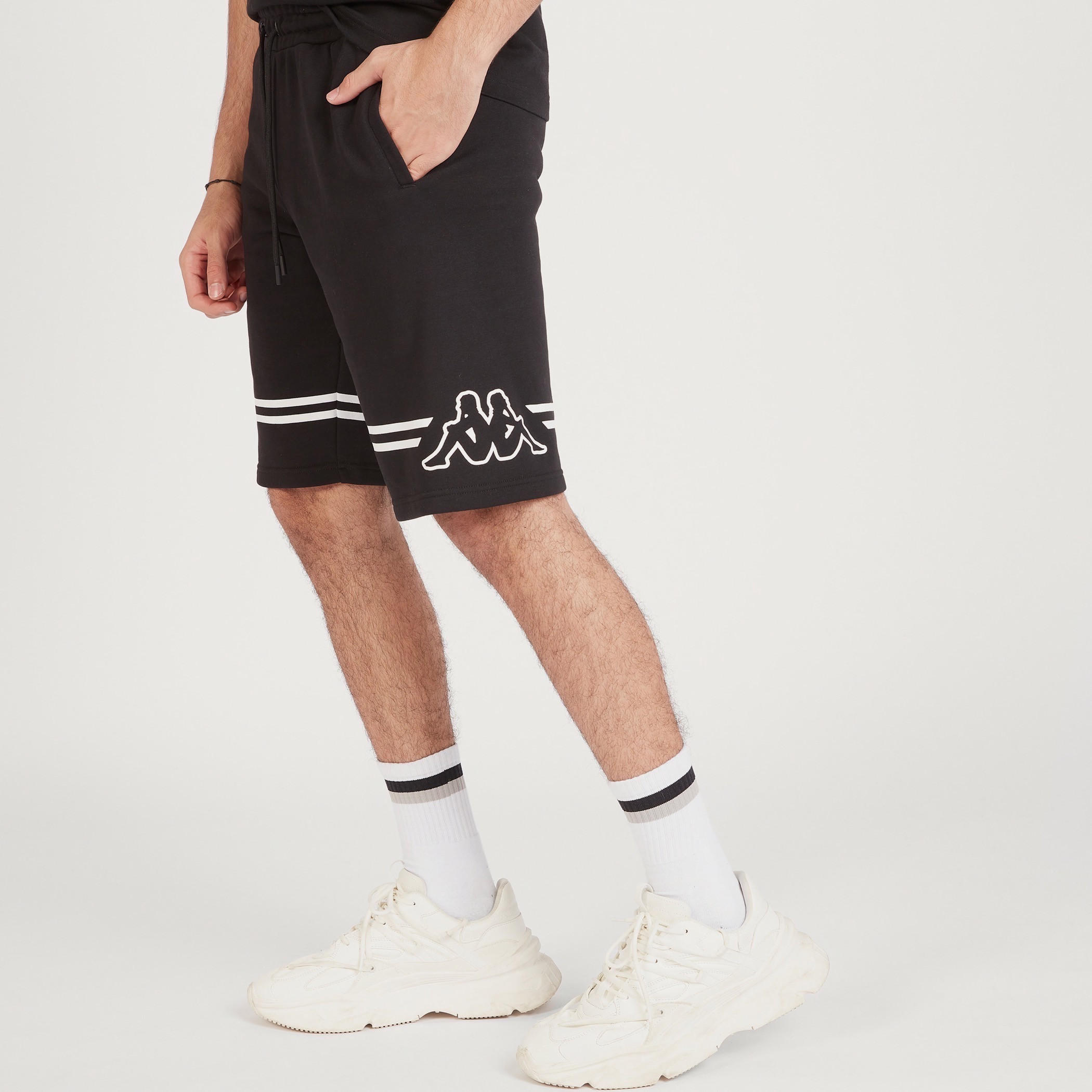 شورت برباط إغلاق وجيوب وطبعات من كابا-men-clothing-sportswearandactivewear-bottoms-image-5