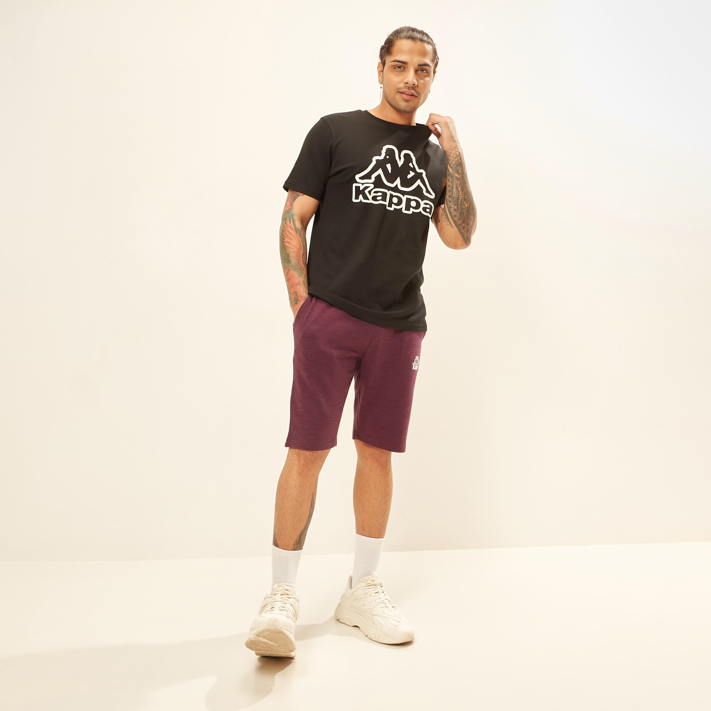 شورت برباط إغلاق وجيوب من كابا-men-clothing-sportswearandactivewear-bottoms-image-2