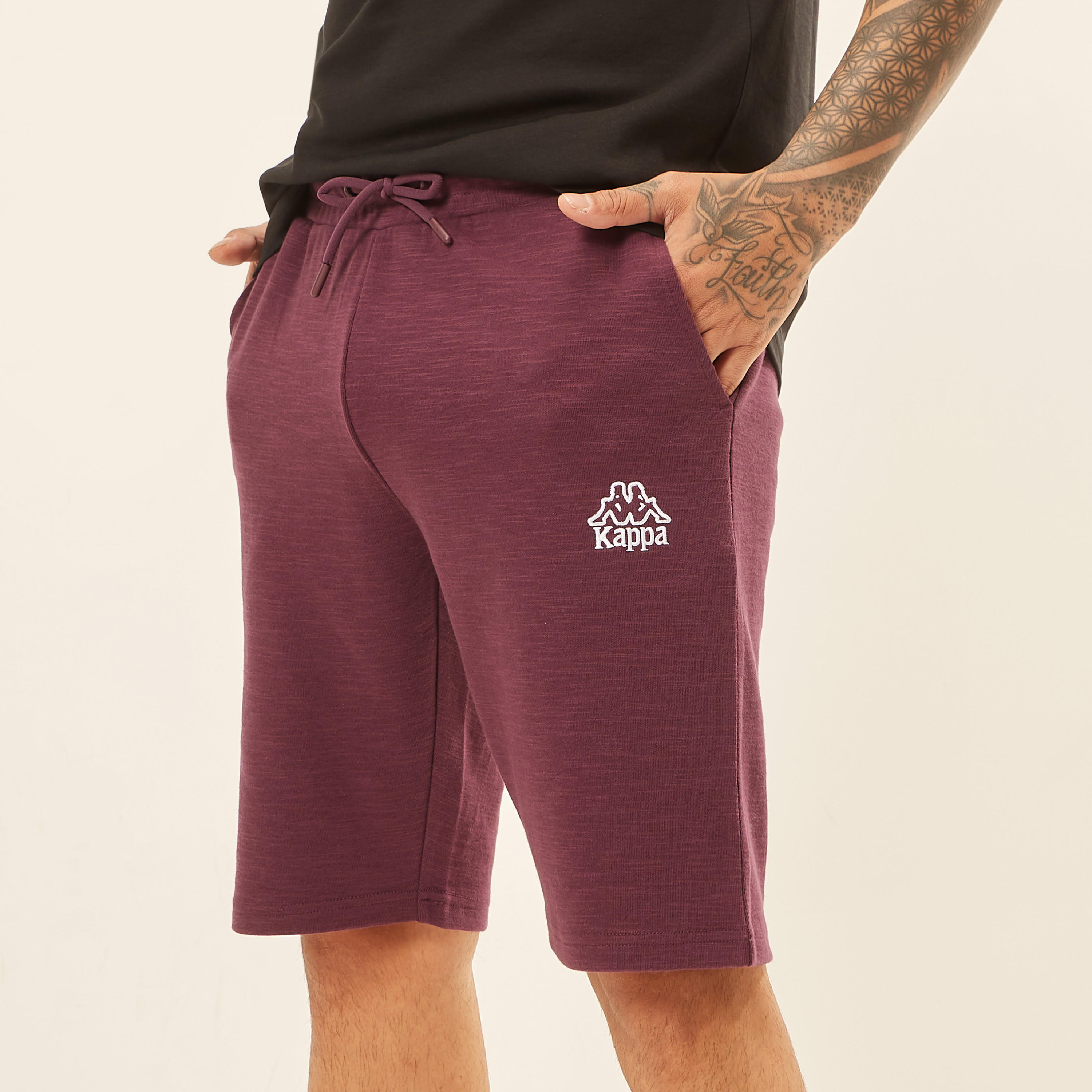 شورت برباط إغلاق وجيوب من كابا-men-clothing-sportswearandactivewear-bottoms-image-3