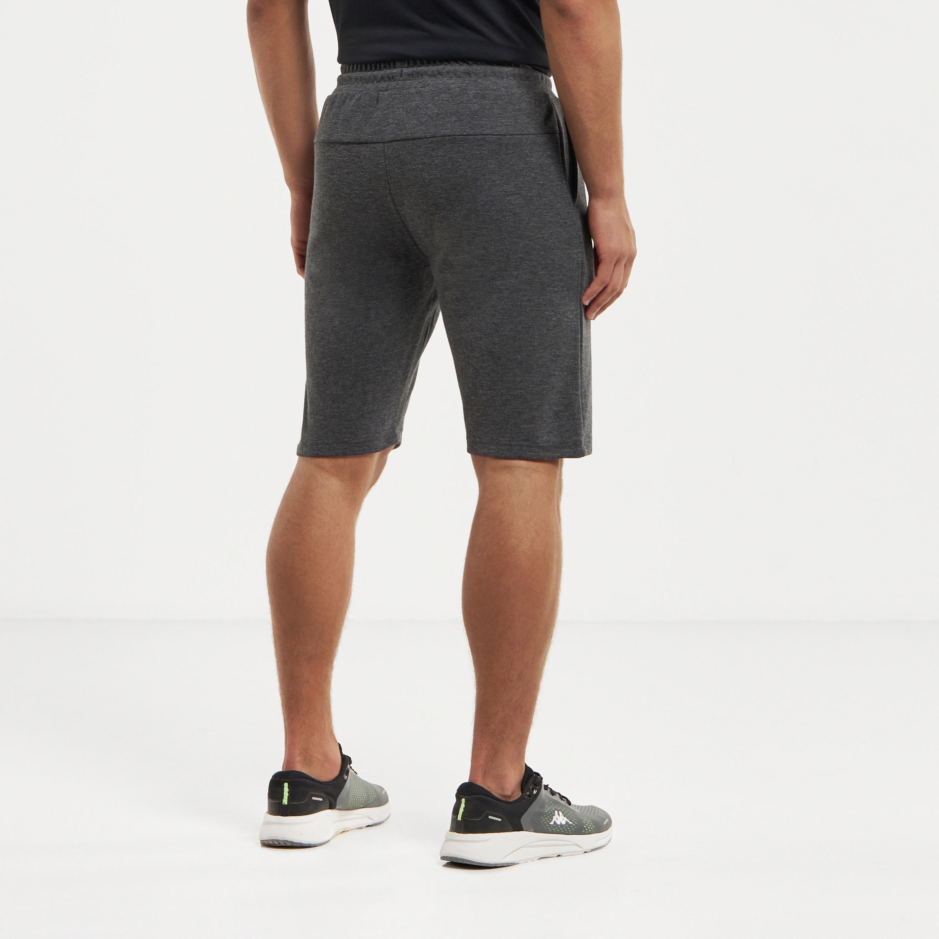 شورت برباط إغلاق وجيوب من كابا-men-clothing-sportswearandactivewear-bottoms-image-3