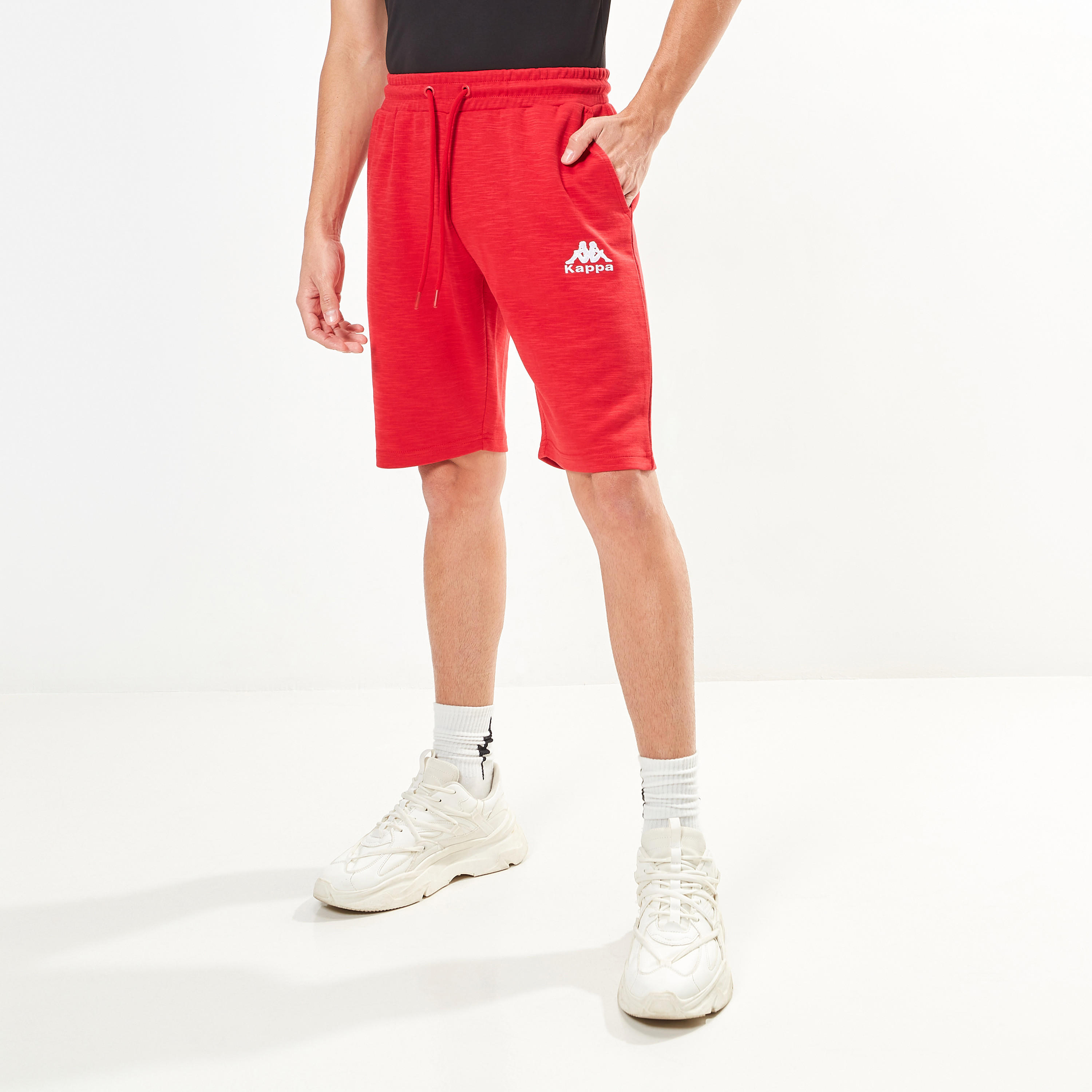 شورت برباط إغلاق وجيوب من كابا-men-clothing-sportswearandactivewear-bottoms-image-3