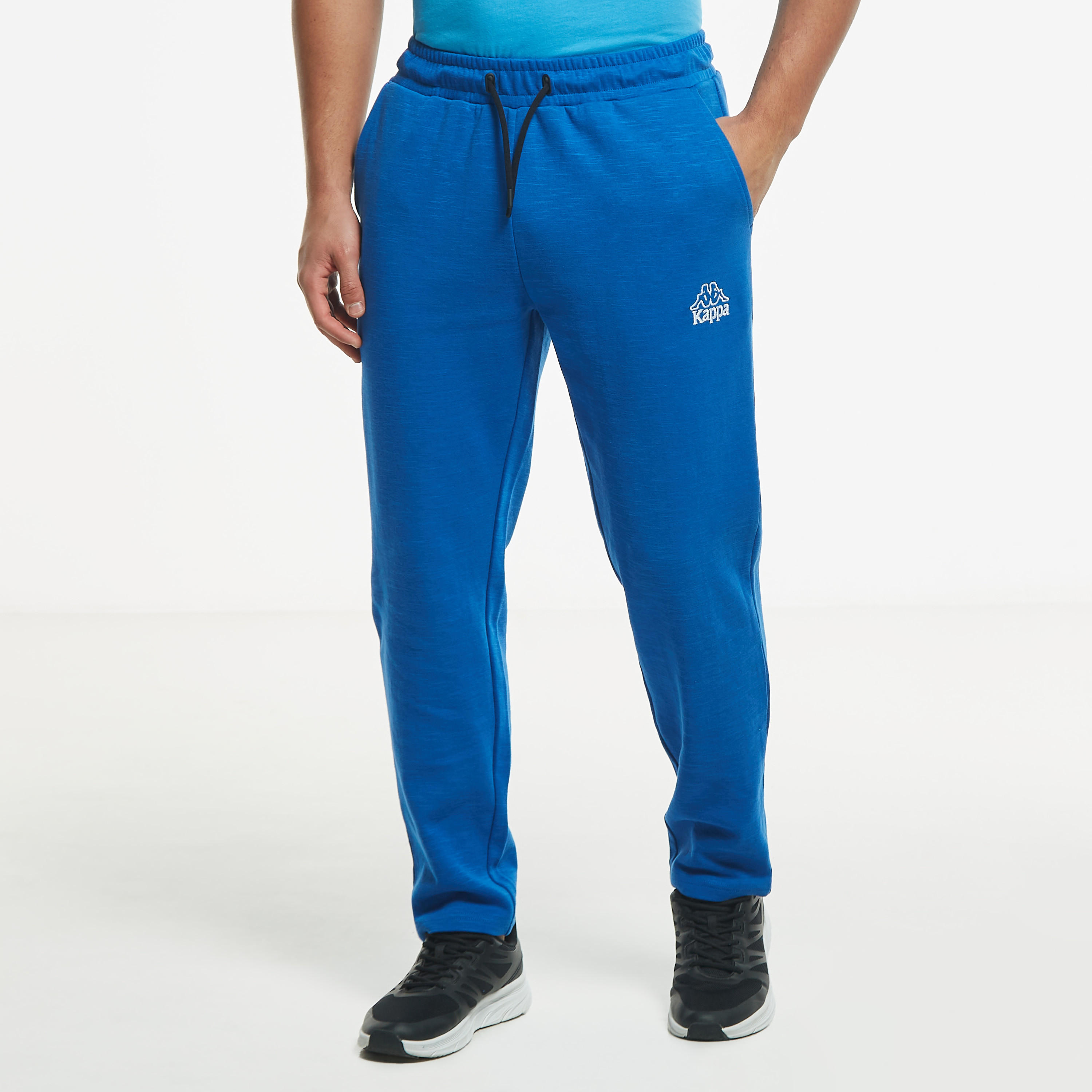 بنطلون رياضي سادة برباط إغلاق وجيوب من كابا-men-clothing-sportswearandactivewear-bottoms-image-4