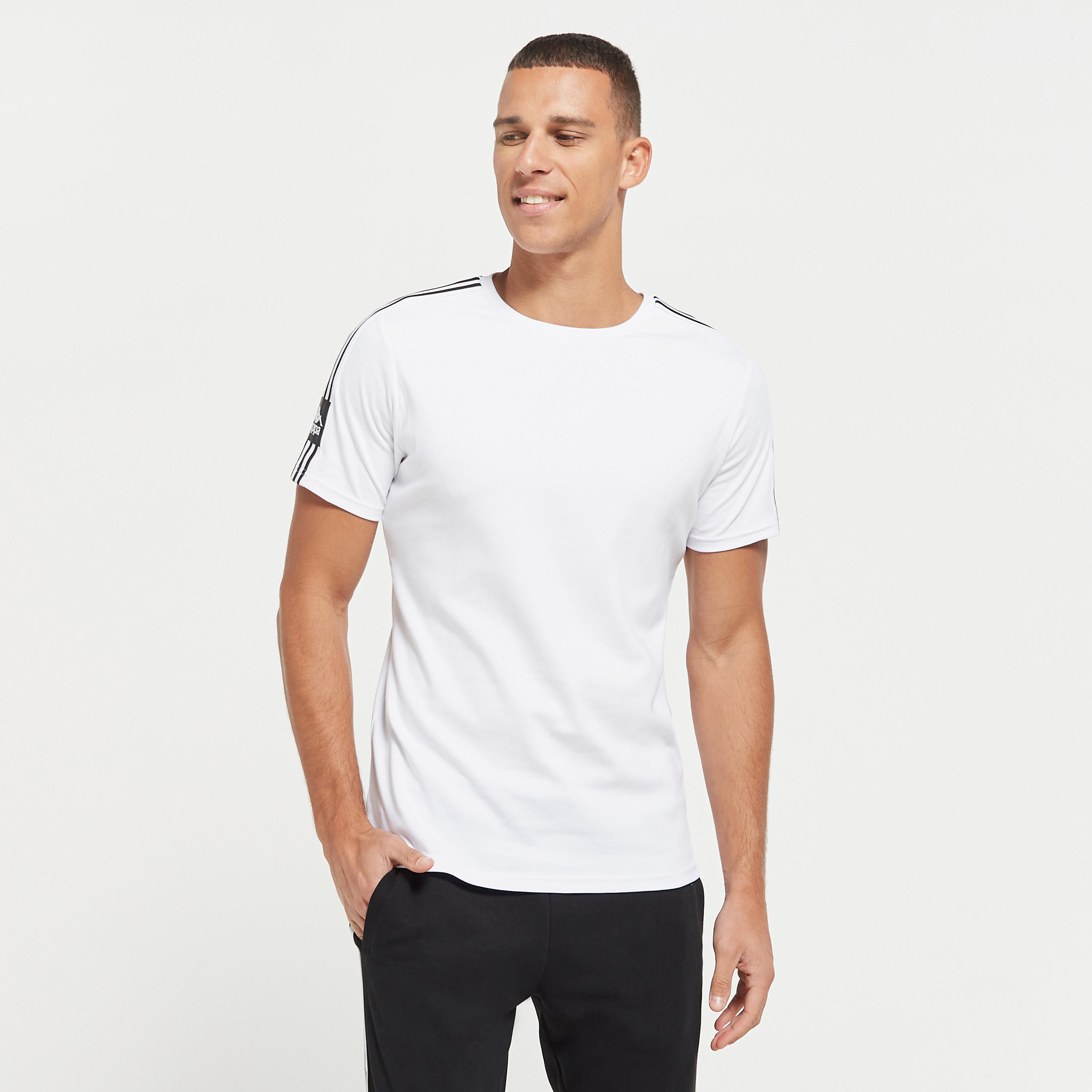 تيشيرت بياقة ضيّقة وأكمام قصيرة من كابا-men-clothing-sportswearandactivewear-tshirtsandpolos-image-1