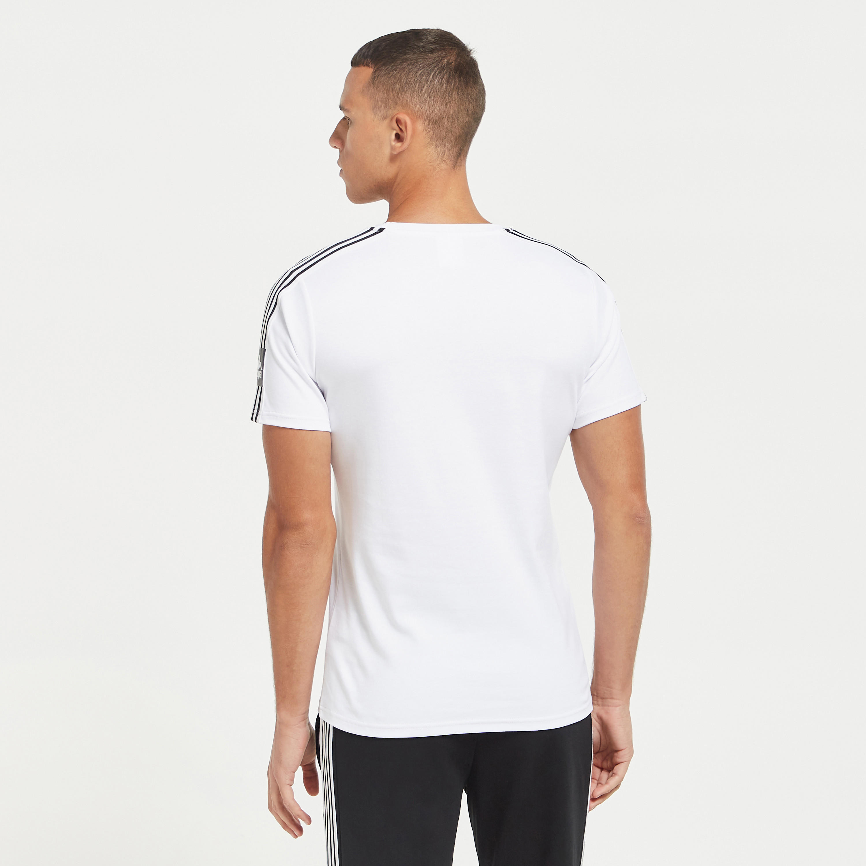 تيشيرت بياقة ضيّقة وأكمام قصيرة من كابا-men-clothing-sportswearandactivewear-tshirtsandpolos-image-3