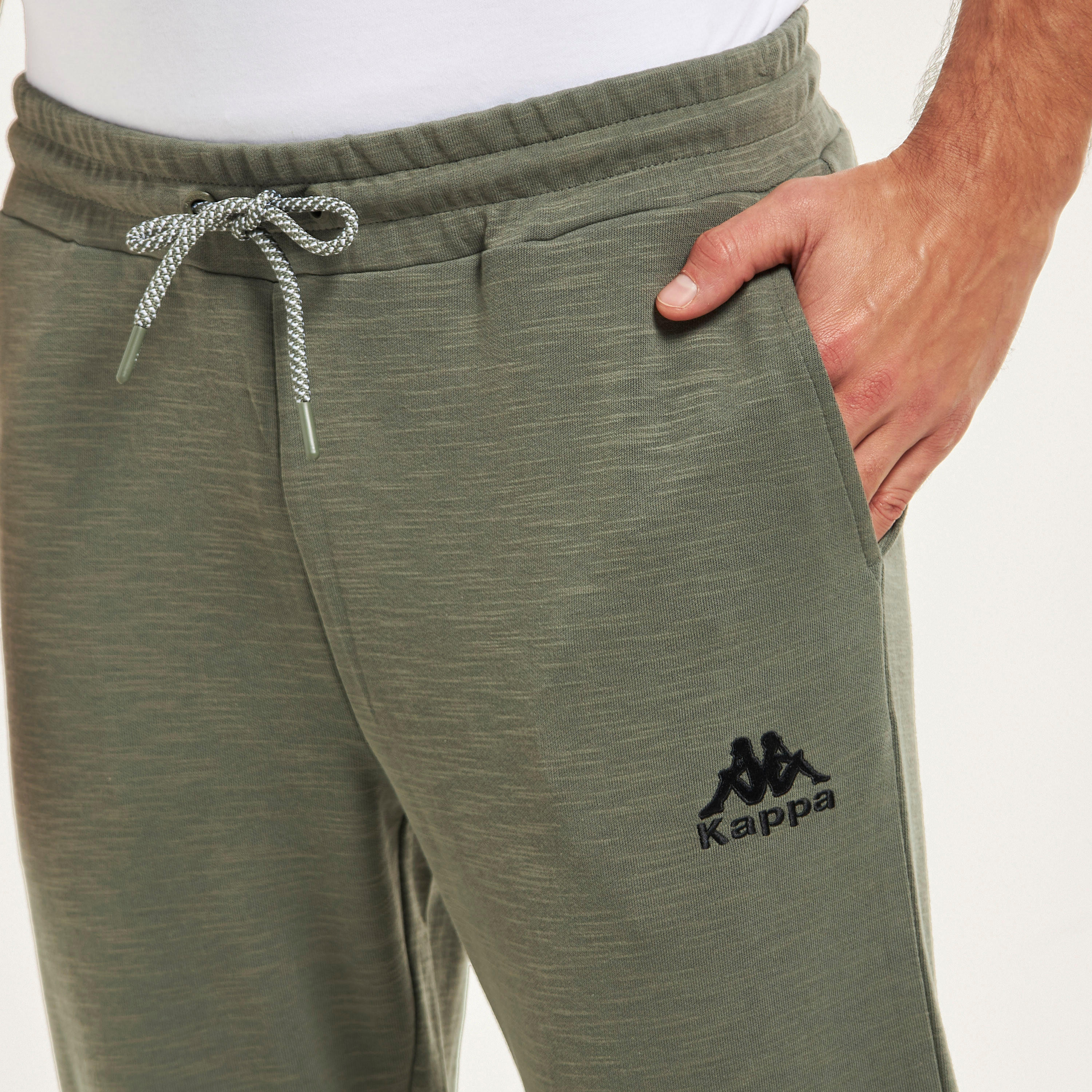 بنطلون رياضي برباط إغلاق وجيوب من كابا-men-clothing-sportswearandactivewear-bottoms-image-4