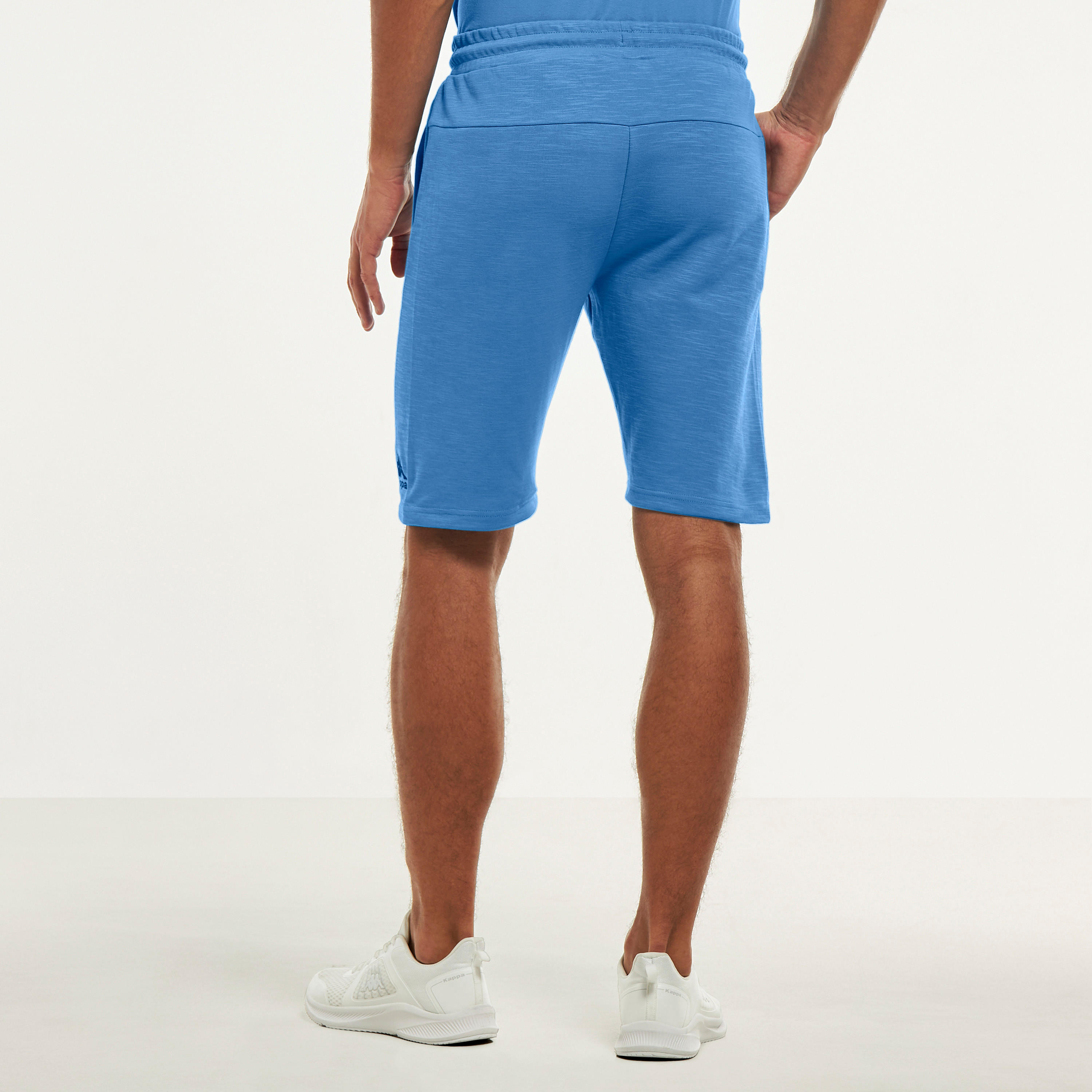 شورت بخصر مطاطي وجيوب وتفاصيل شعار من كابا-men-clothing-bottoms-shorts-image-3