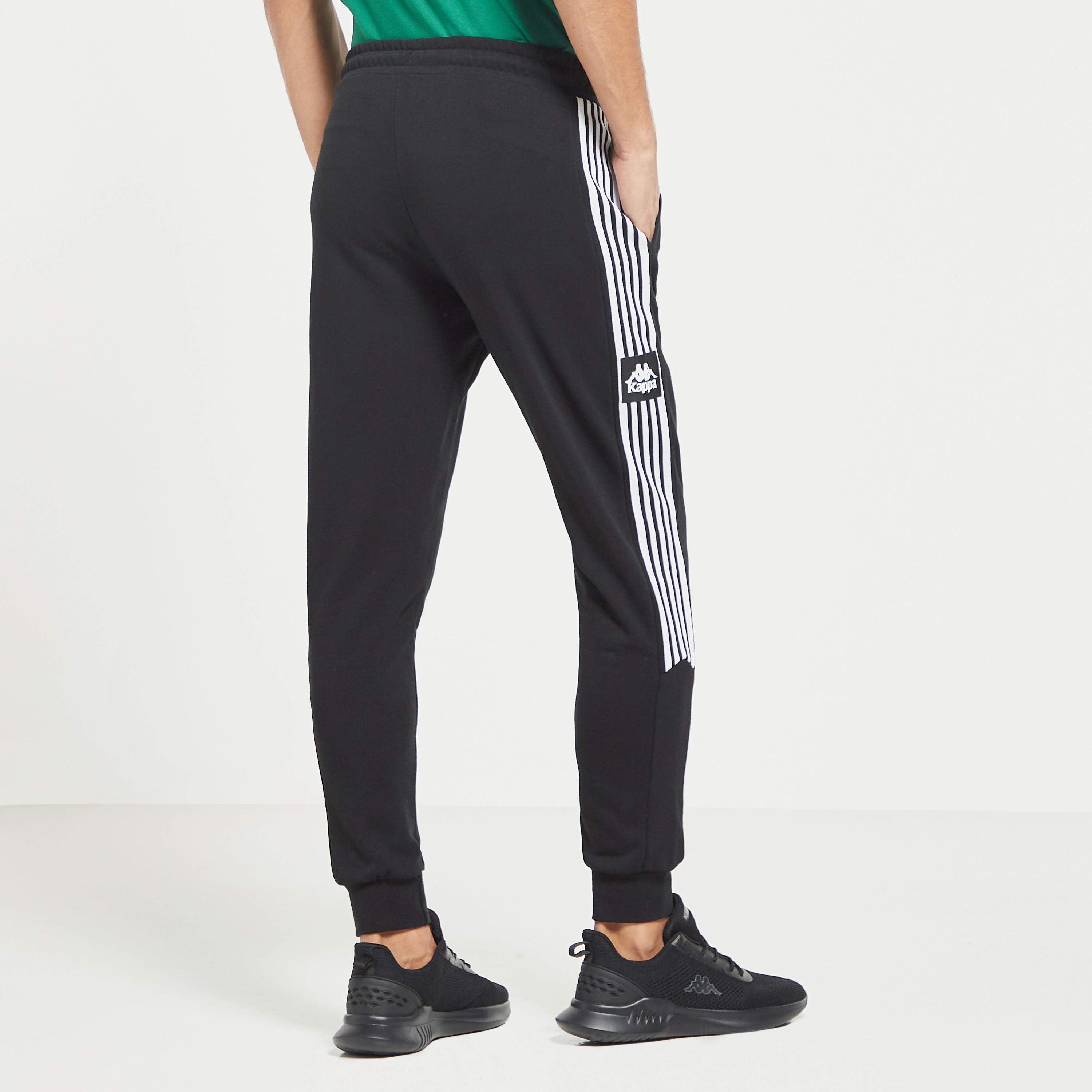 بنطلون رياضي محبوك برباط إغلاق وجيوب وتفاصيل شريطة من كابا-men-clothing-sportswearandactivewear-bottoms-image-3