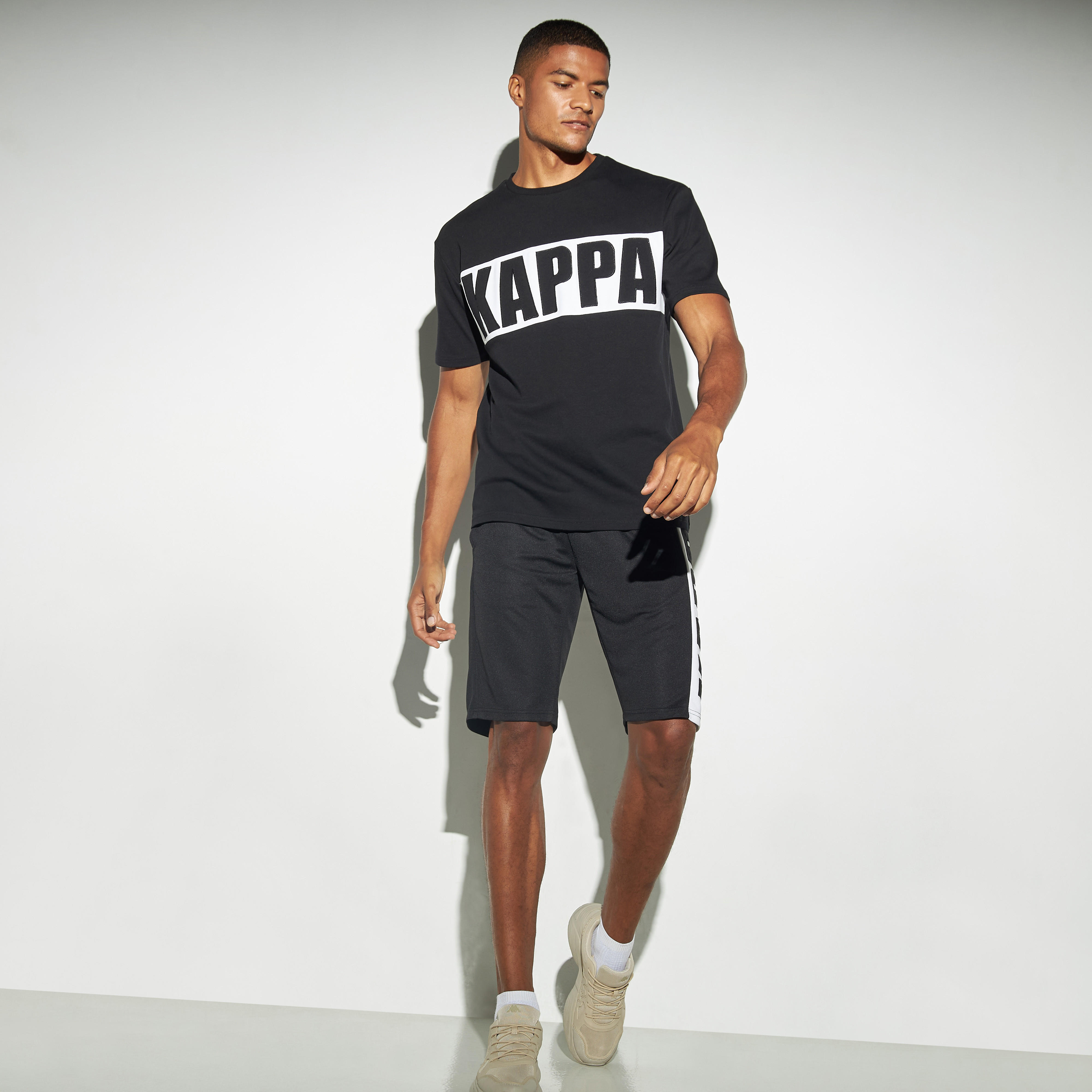 شورت برباط إغلاق وتزيينات شعار من كابا-men-clothing-bottoms-shorts-image-2