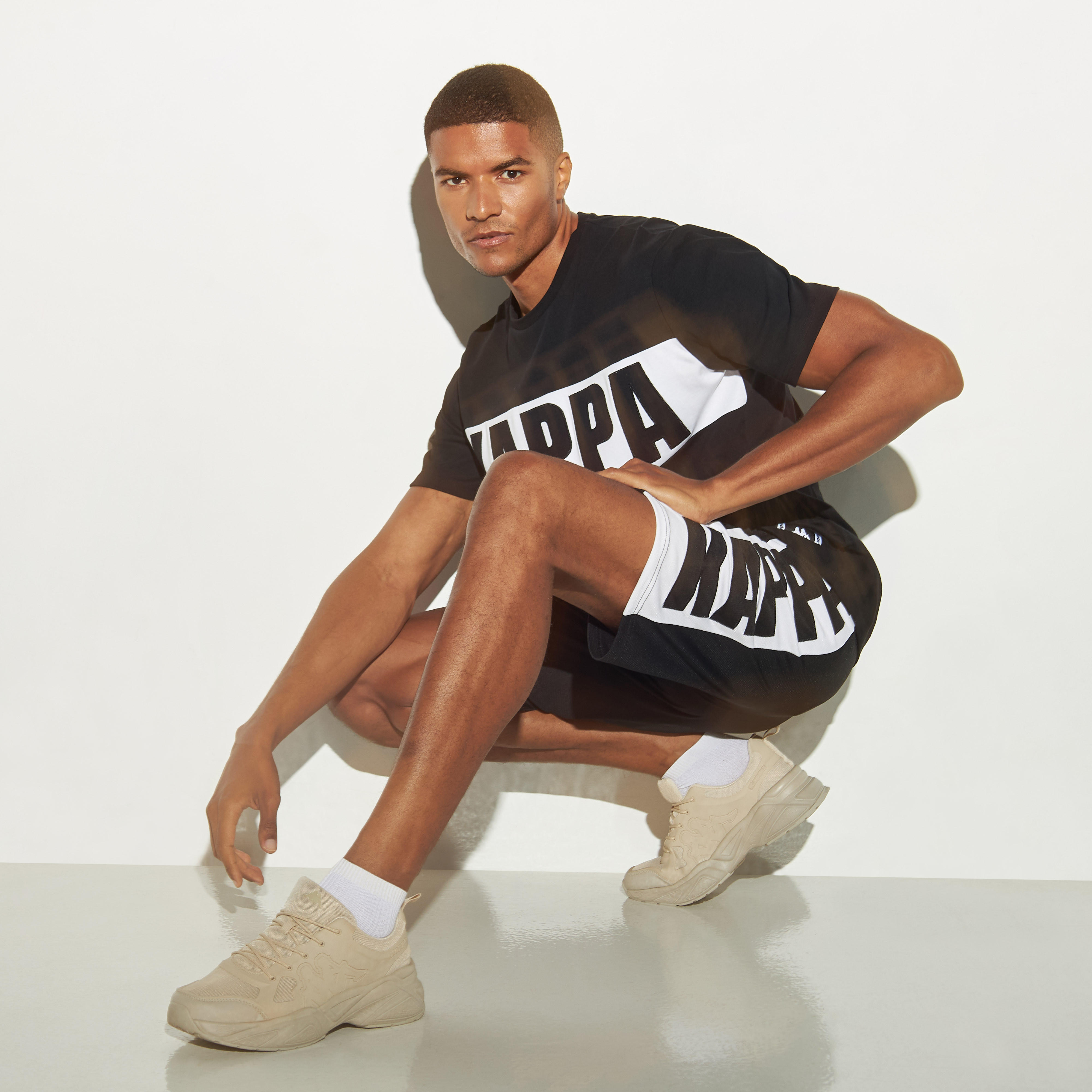شورت برباط إغلاق وتزيينات شعار من كابا-men-clothing-bottoms-shorts-image-5