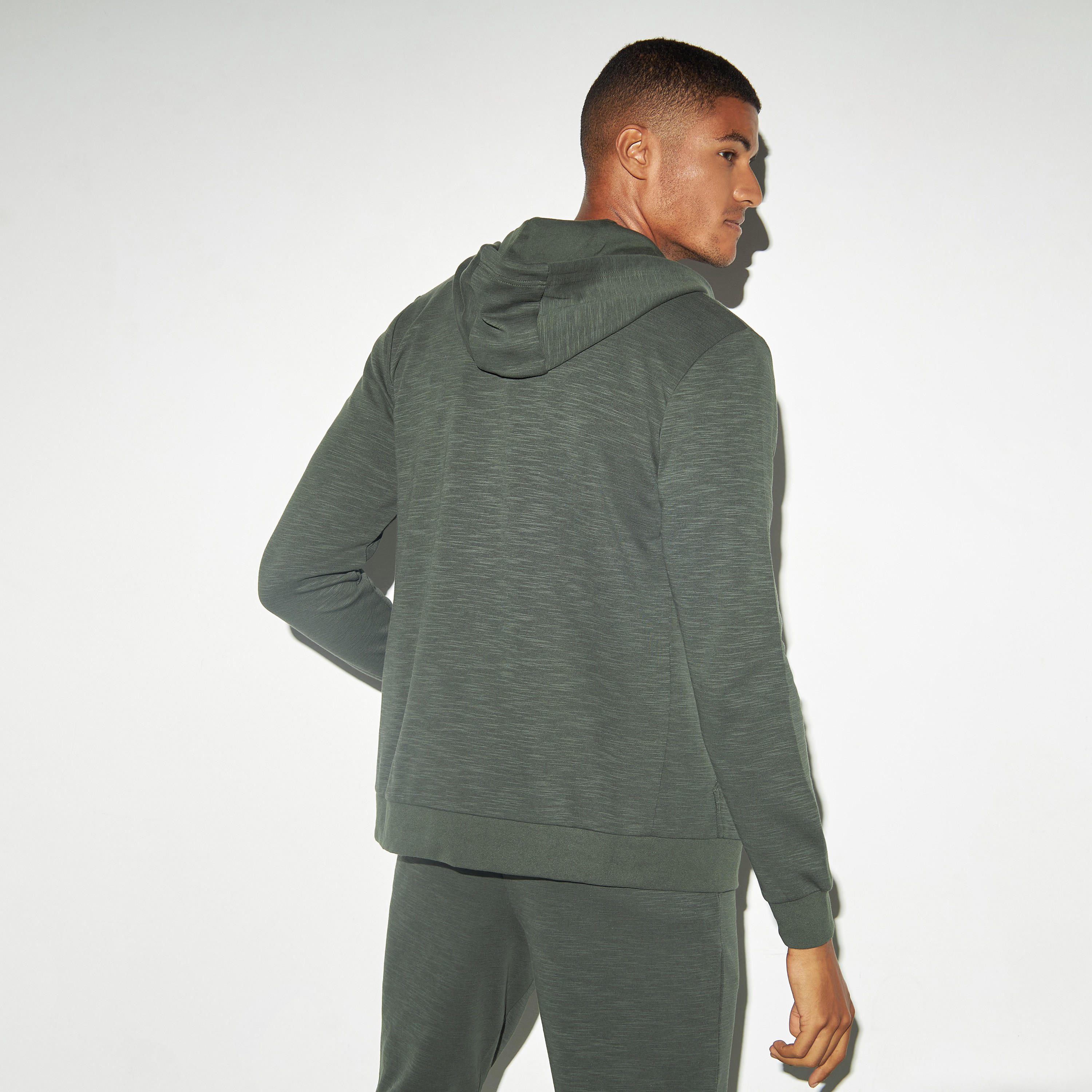 سترة بغطاء للرأس وجيب كنغر من  كابا-men-winterwear-hoodiesandsweatshirts-image-3