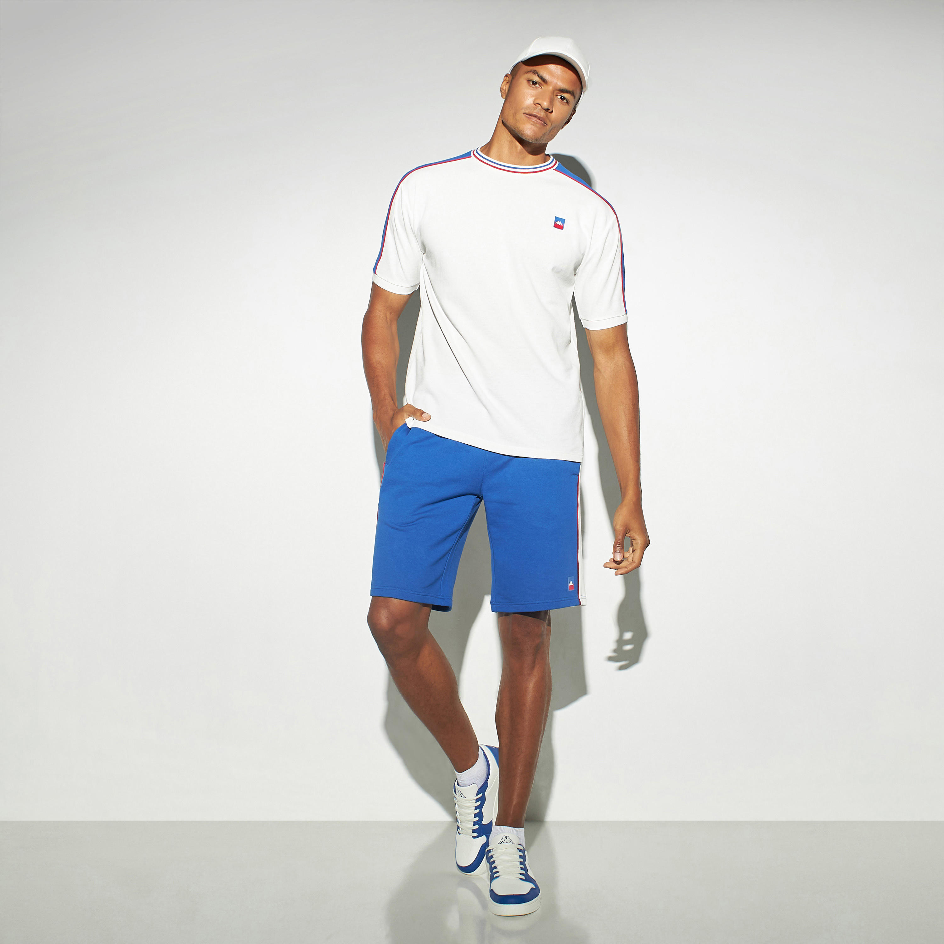 شورت بجيوب ورباط إغلاق من كابا-men-clothing-sportswearandactivewear-bottoms-image-2