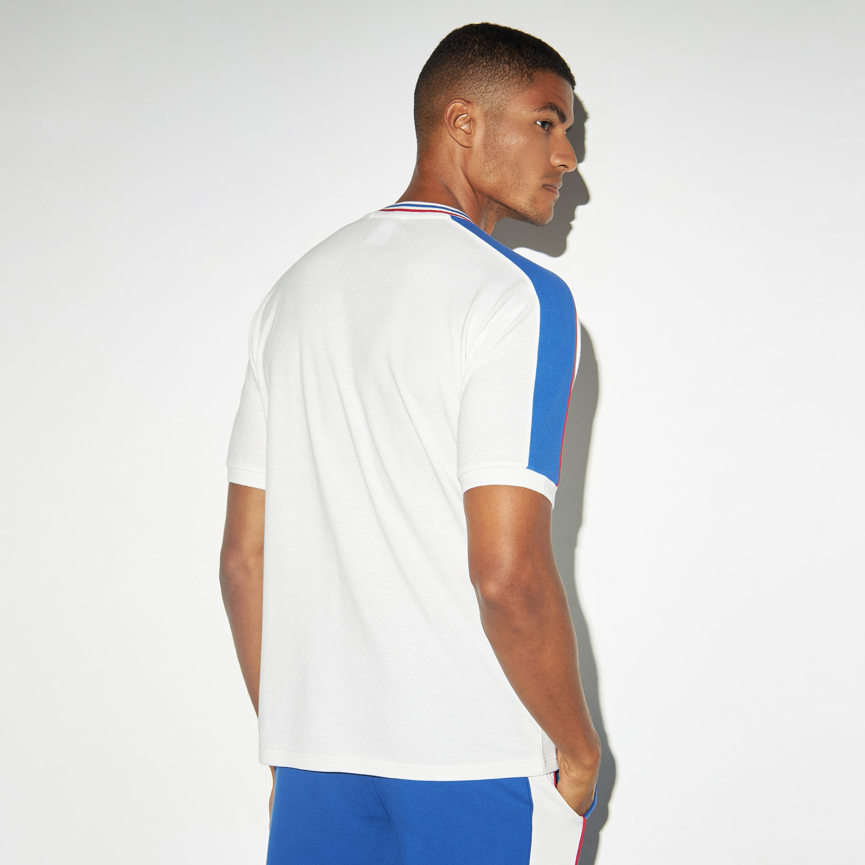 تيشيرت بأكمام قصيرة وتفاصيل شريط وطبعات من كابا-men-clothing-sportswearandactivewear-tshirtsandpolos-image-3