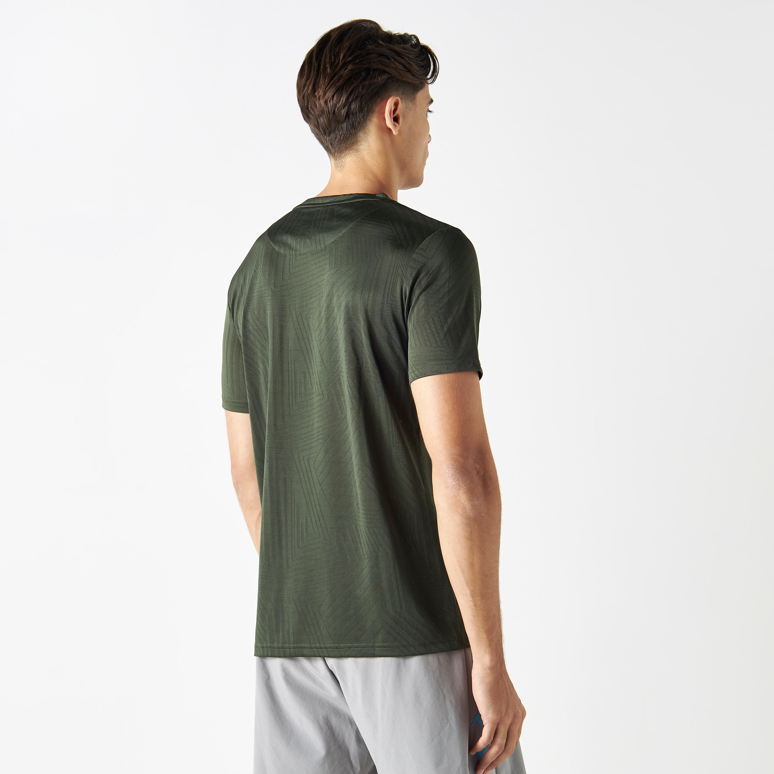 تيشيرت بيرفورمنس بياقة ضيقة وأكمام قصيرة من كابا-men-clothing-sportswearandactivewear-tshirtsandpolos-image-3