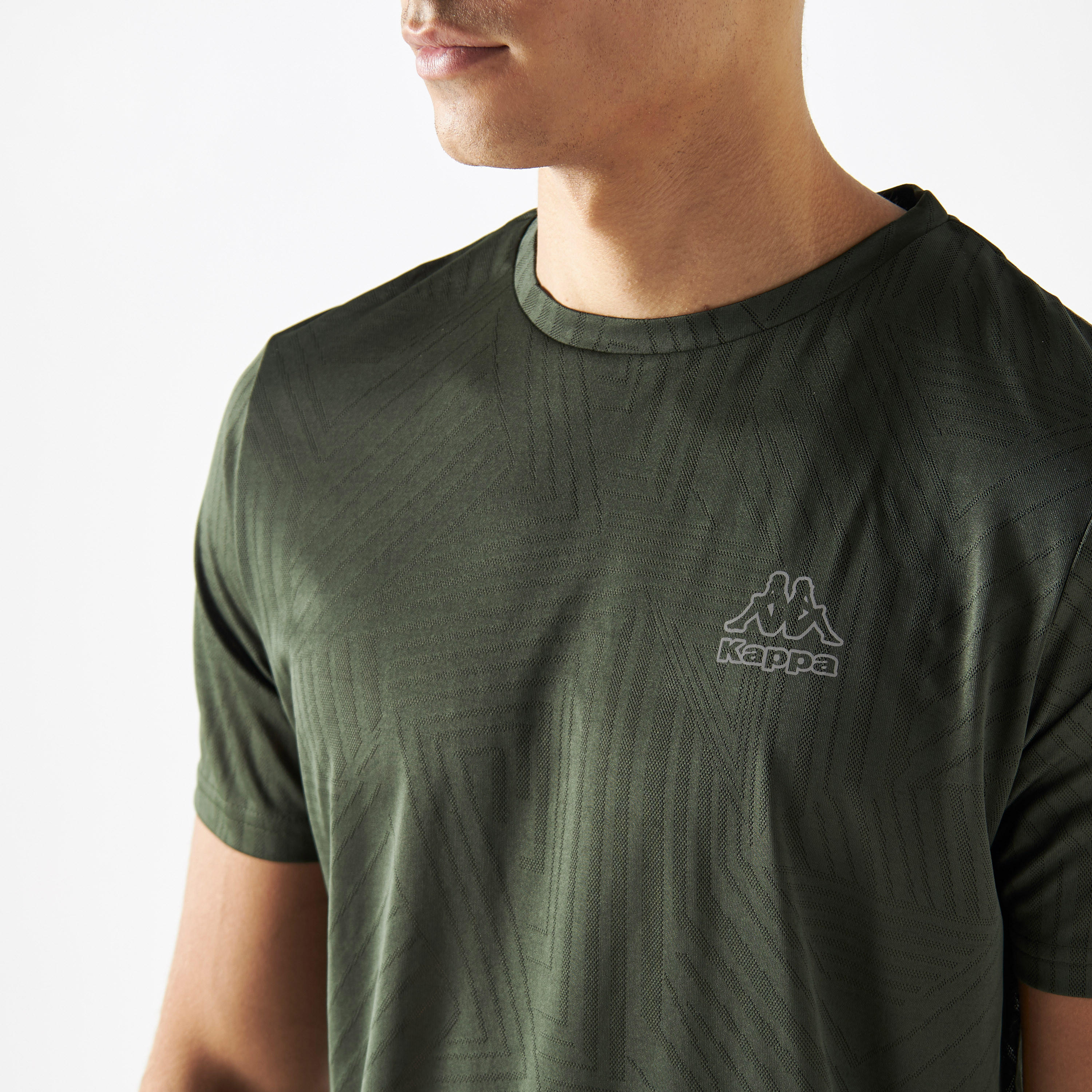 تيشيرت بيرفورمنس بياقة ضيقة وأكمام قصيرة من كابا-men-clothing-sportswearandactivewear-tshirtsandpolos-image-4